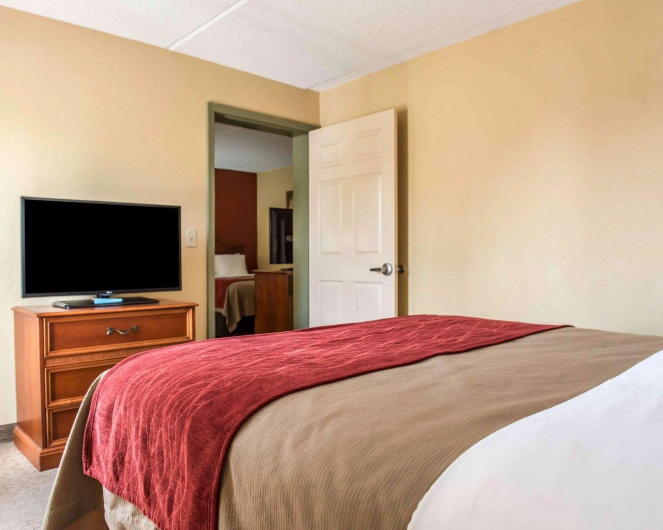 Comfort Inn & Suites
