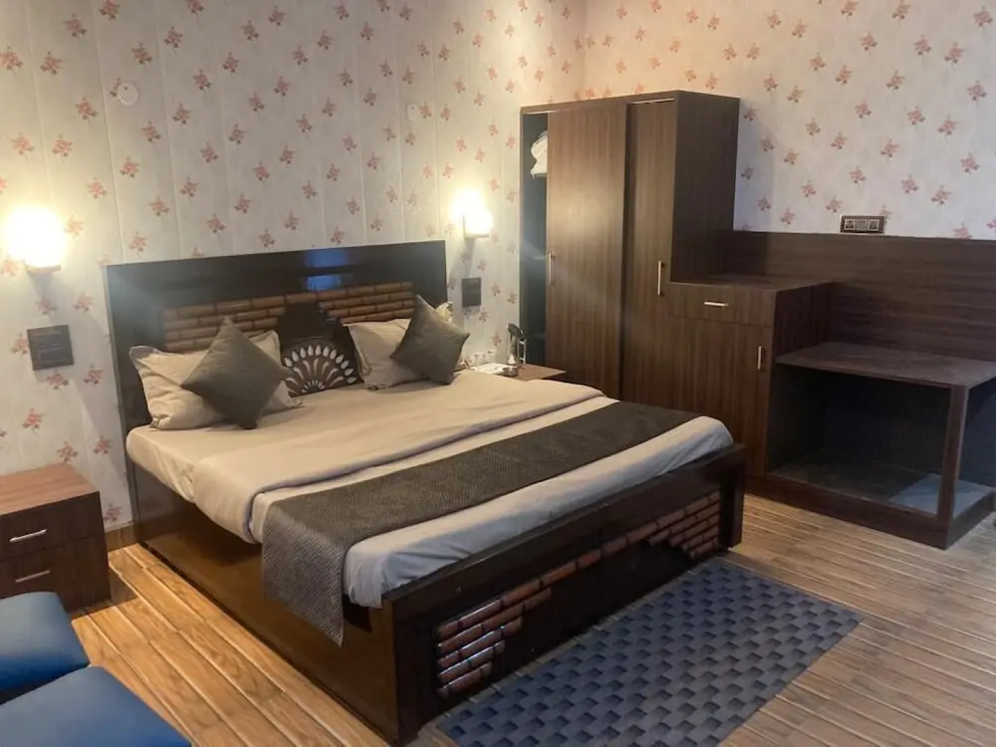 P.Vee Resorts