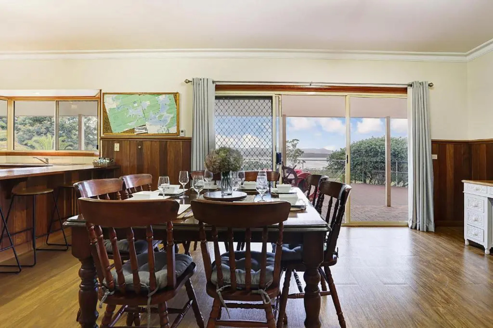 Farm Stay & Iconic Water Views - 32 Zachary Drive