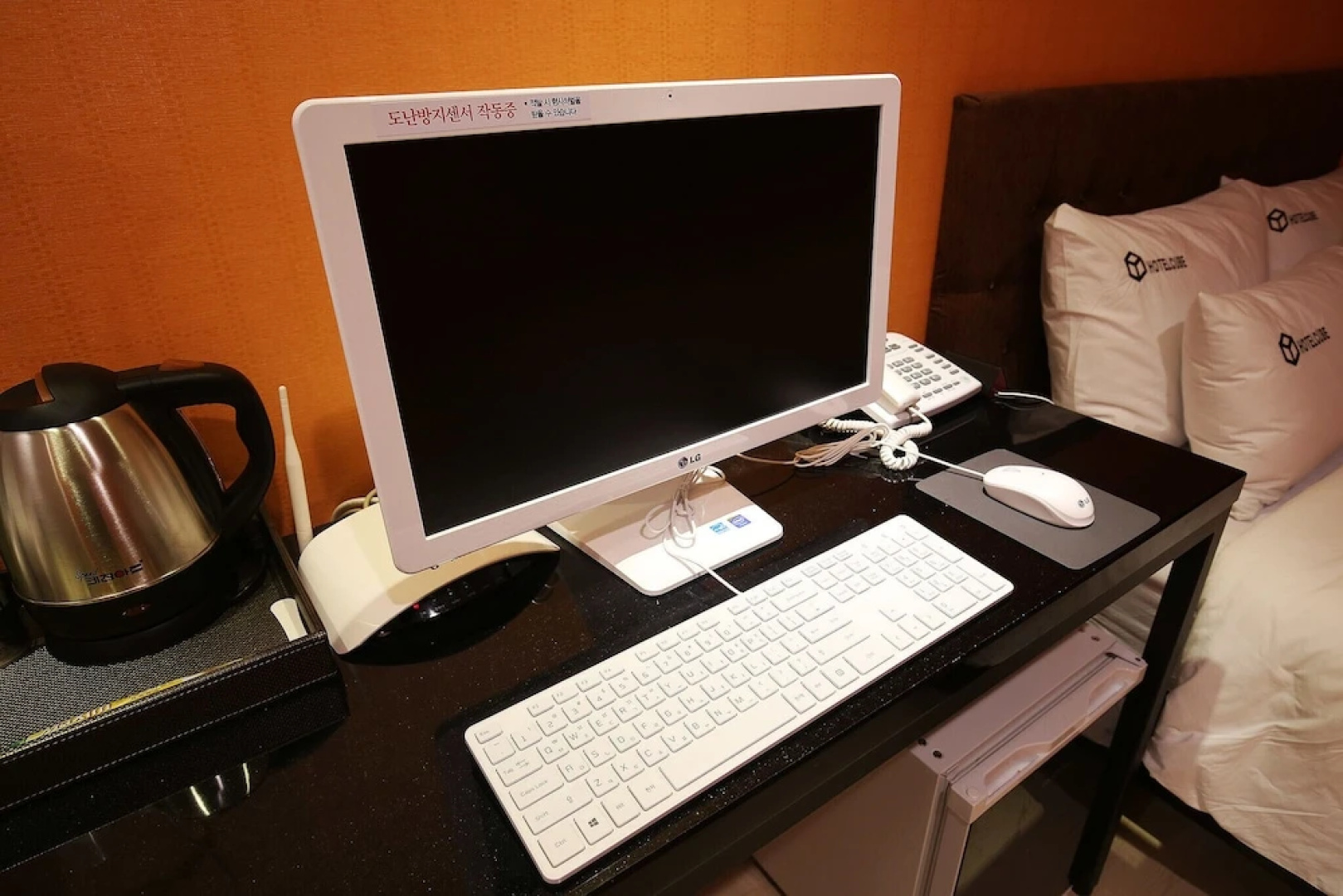 Asan Hotel Cube