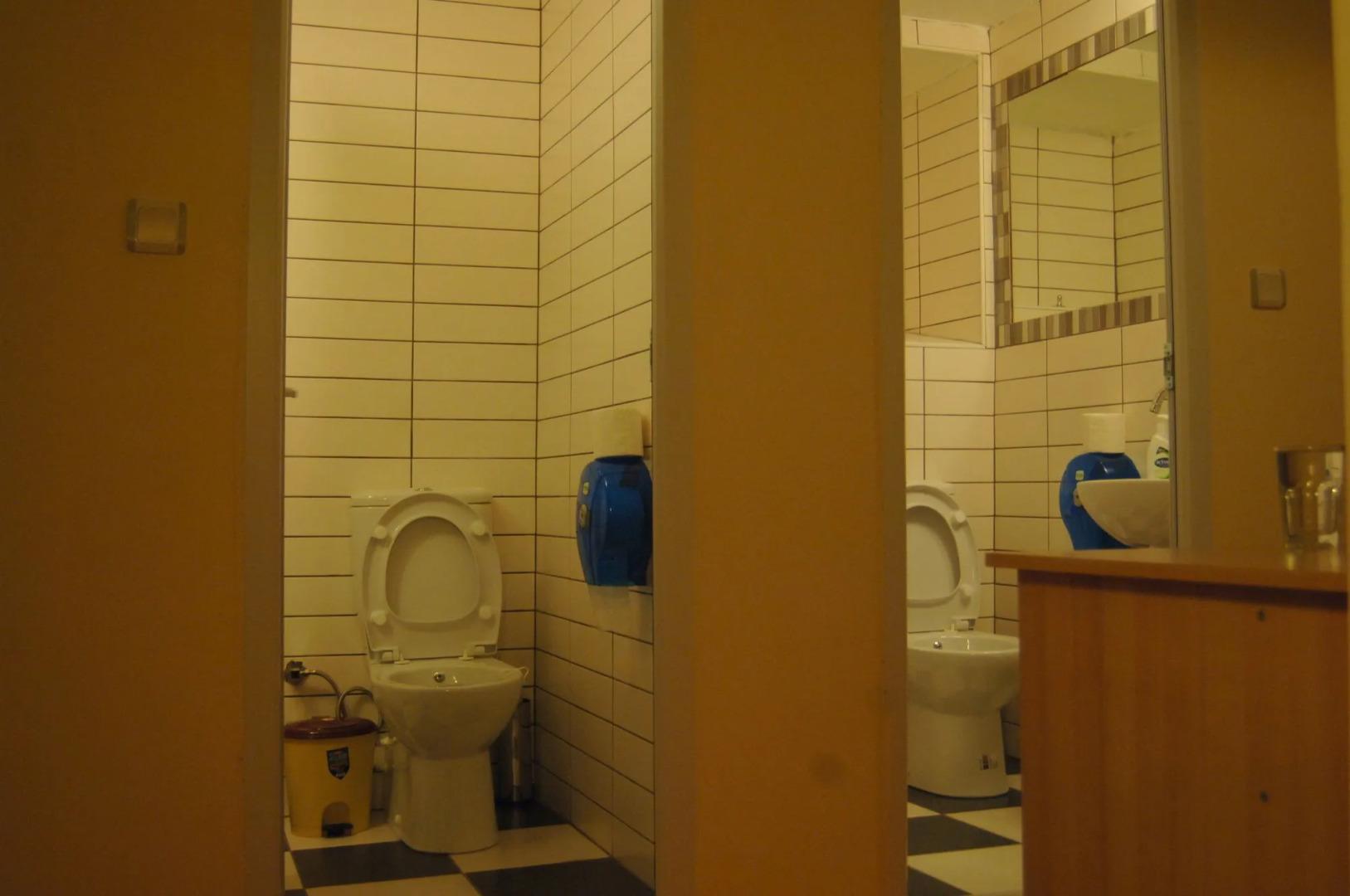 Chilloutlya Hostel&Bar