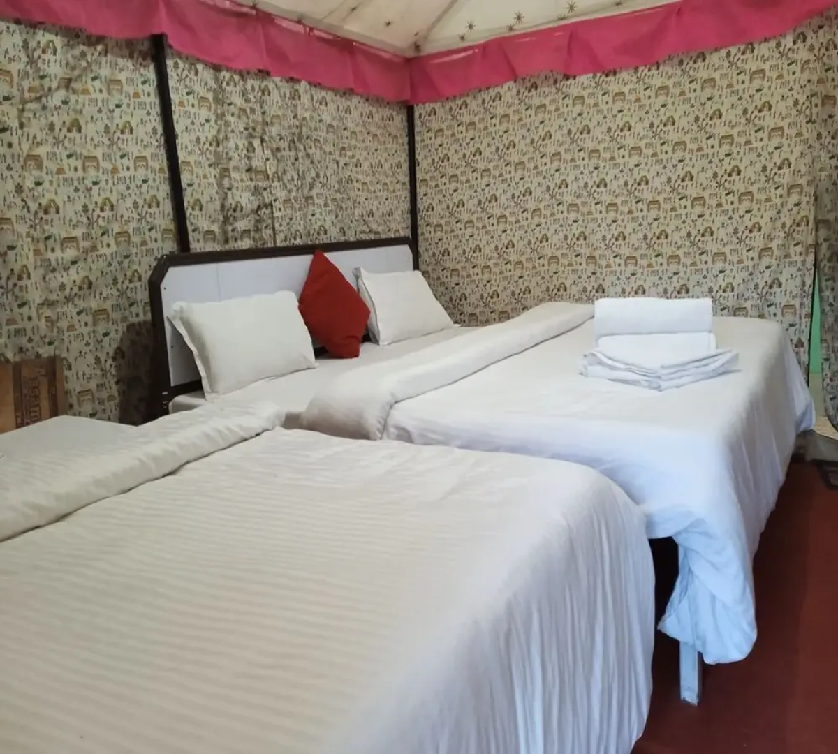 Eden RiverSide Camp