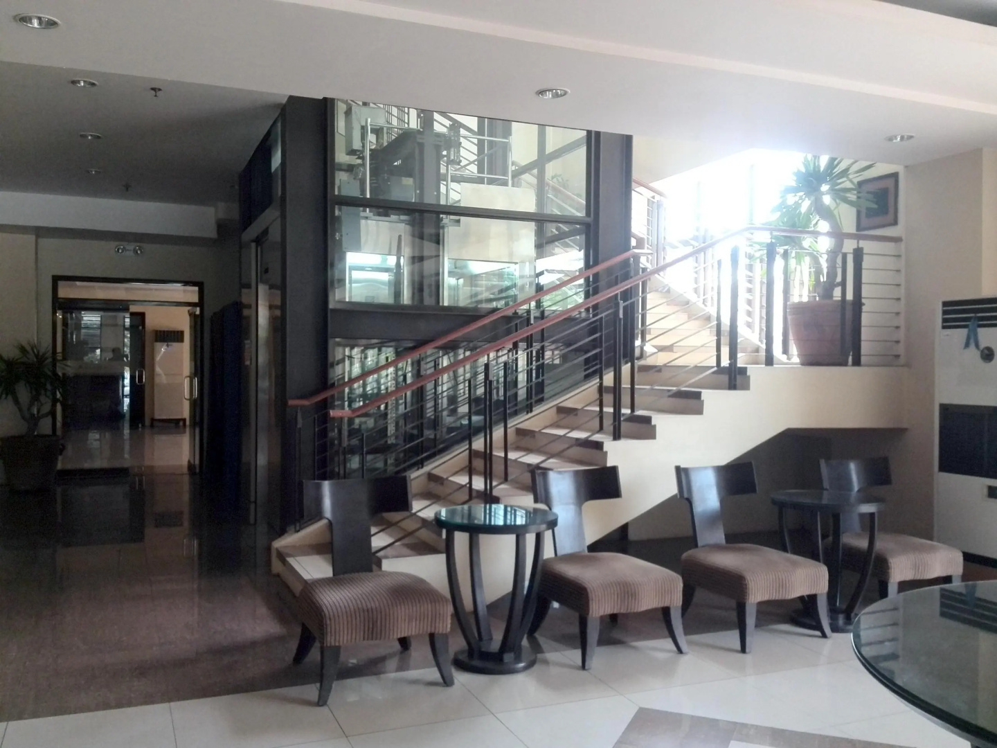 Hotel Ariana