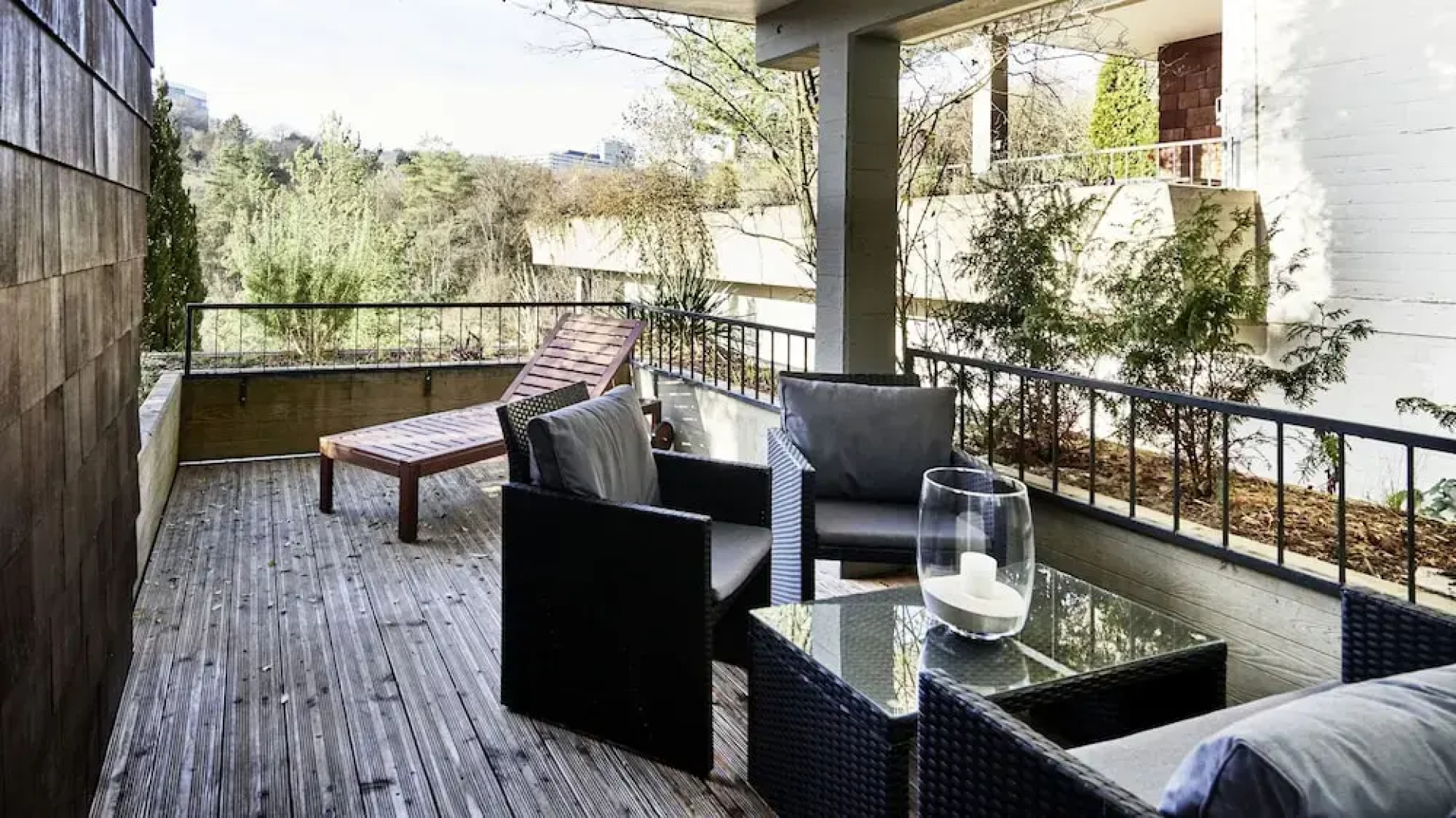 Kliniknahe 2-Zimmer Whg, große Terrasse im Grünen