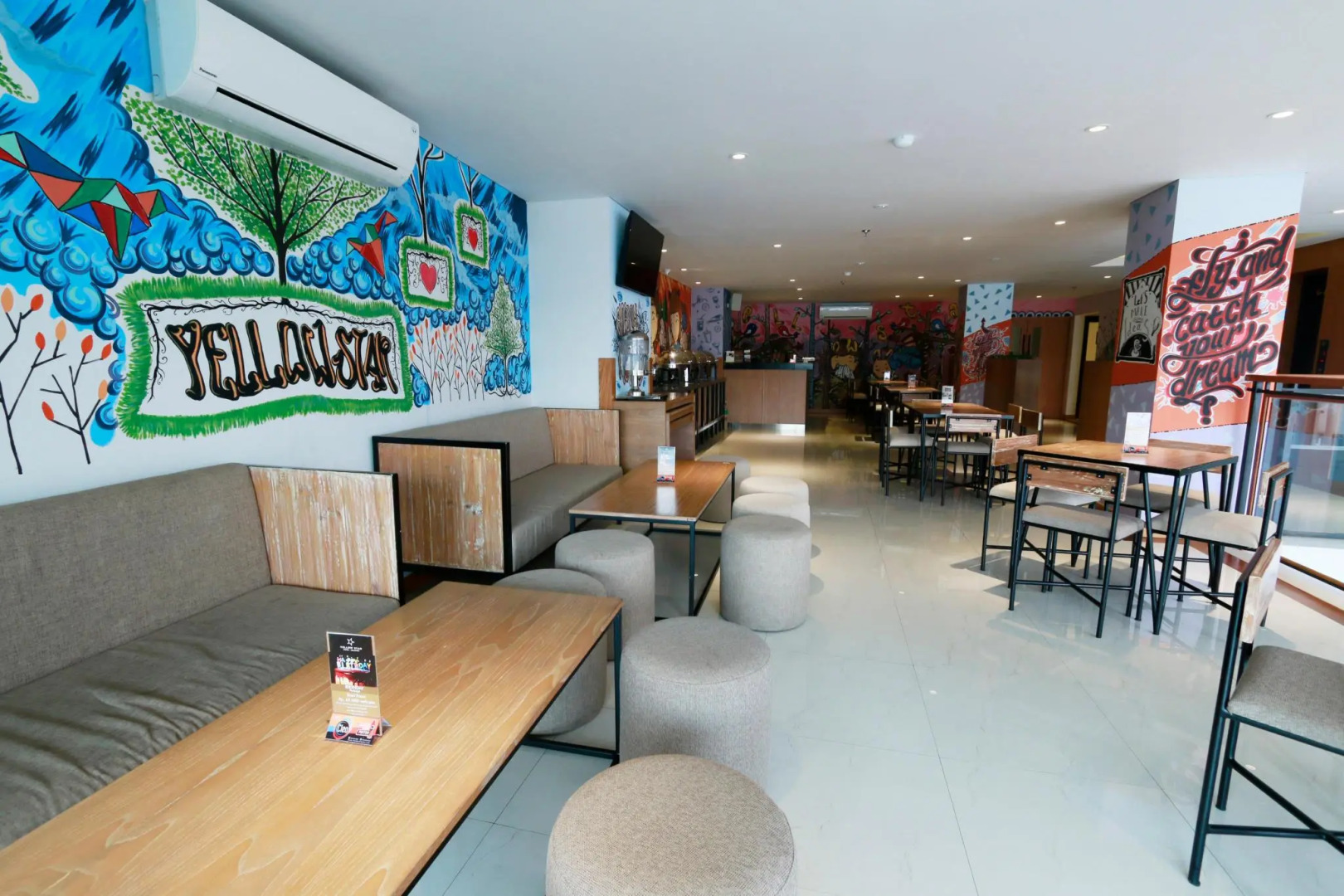 Yellow Star Hotel Gejayan