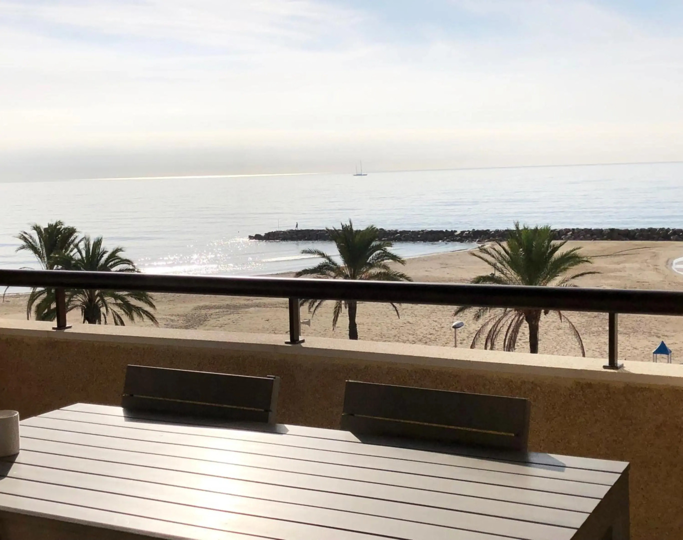 Espectacular ático dúplex con vistas al mar