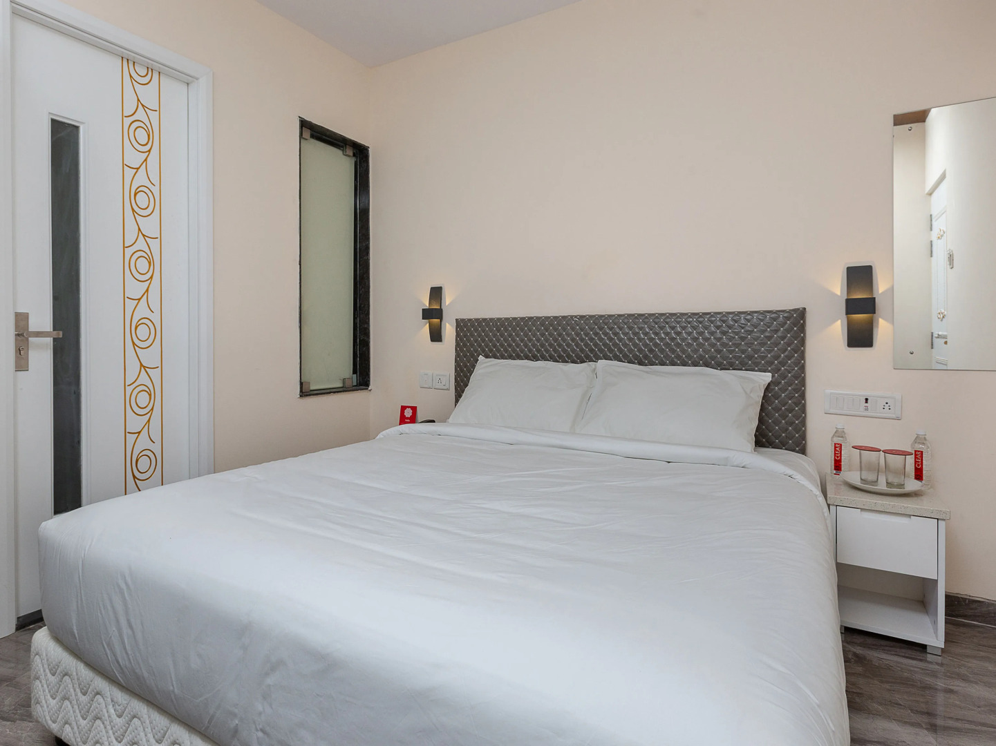 OYO 20021 Flagship Siruseri OMR