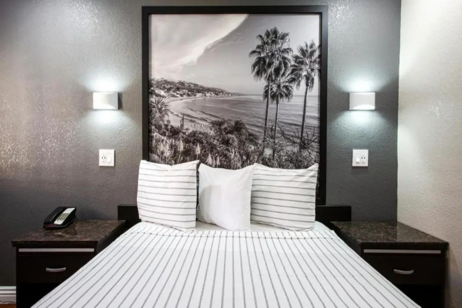 Elev8 Hotel Los Angeles LAX