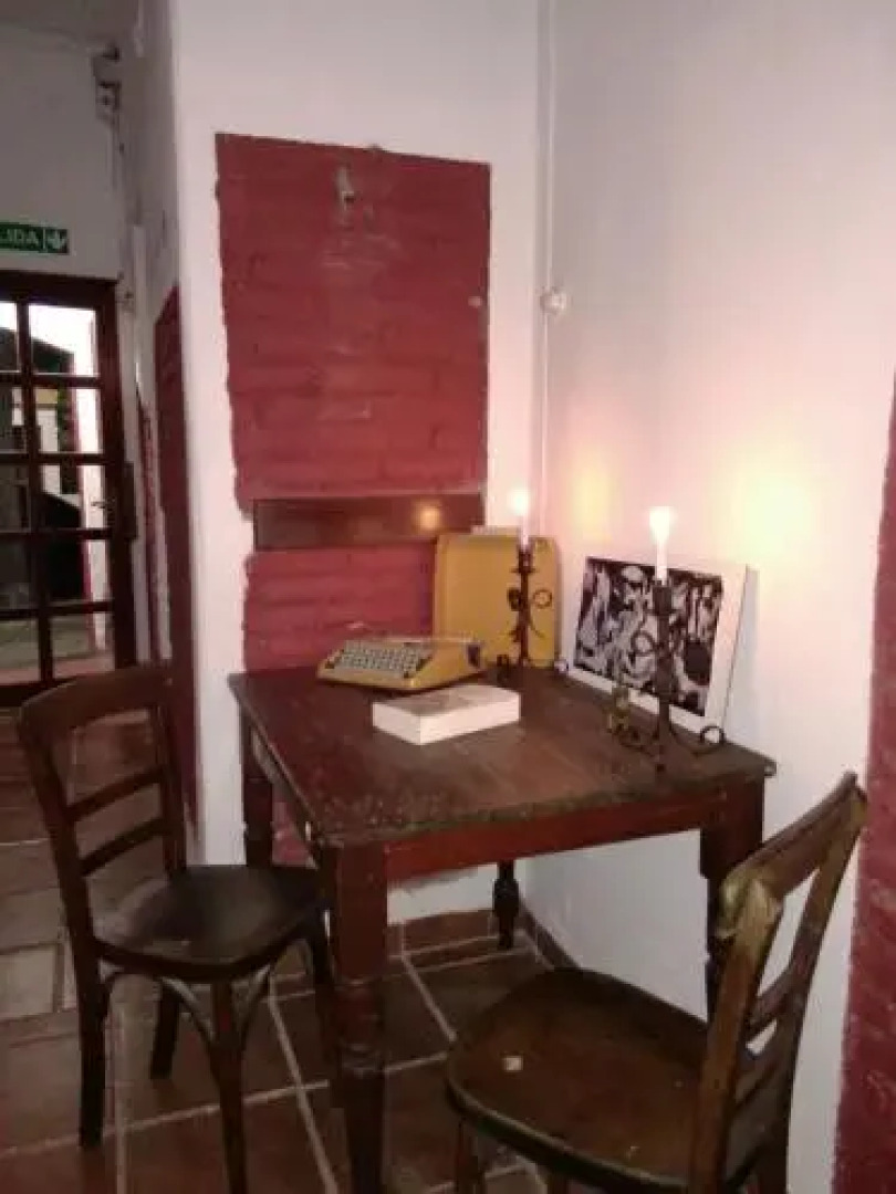 Hostal De Los Poetas
