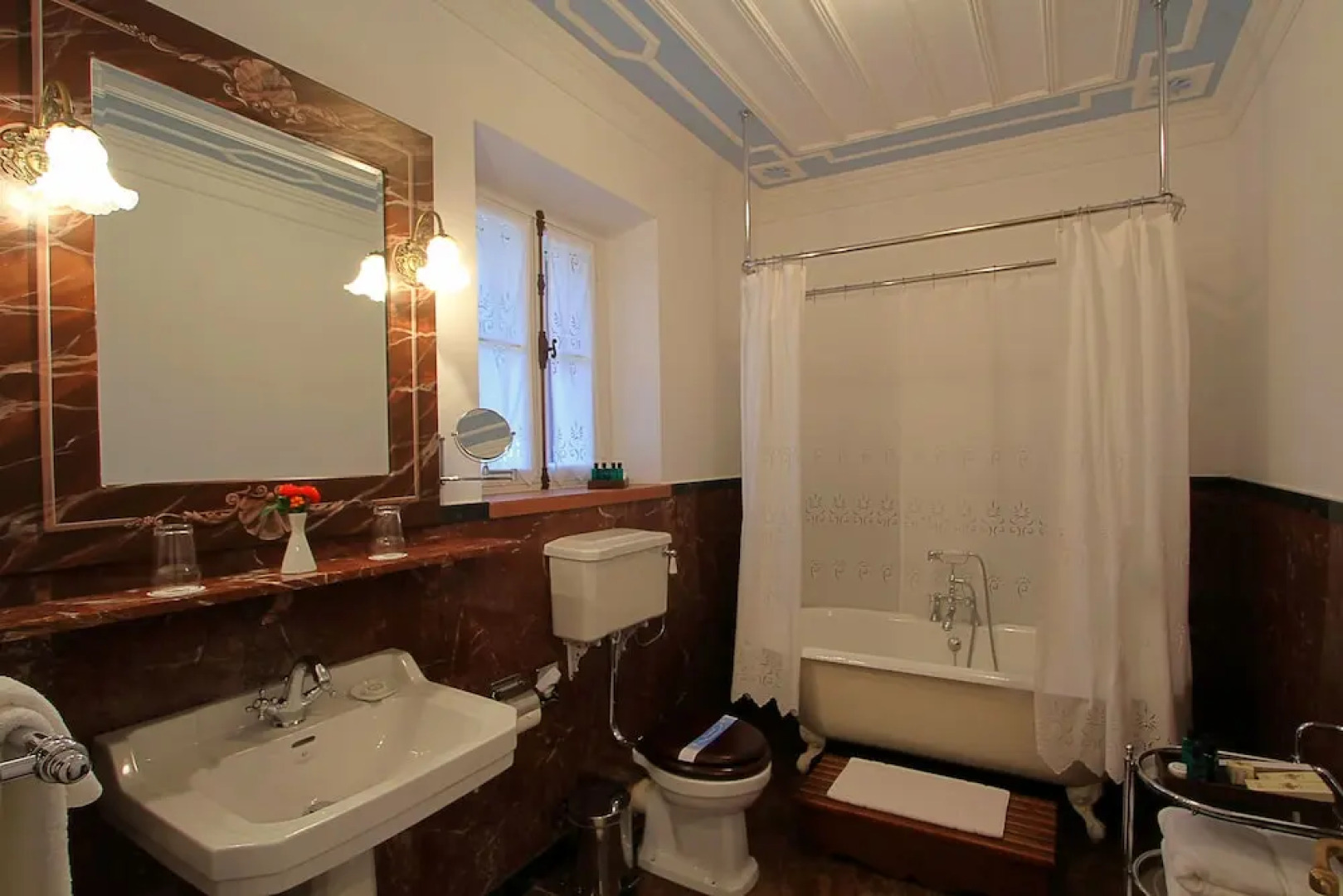 Argentikon Luxury Suites