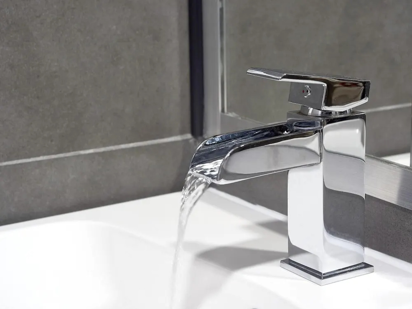 Apartment With one Bedroom in León, With Wonderful City View, Balcony and Wifi - Near the Slopes