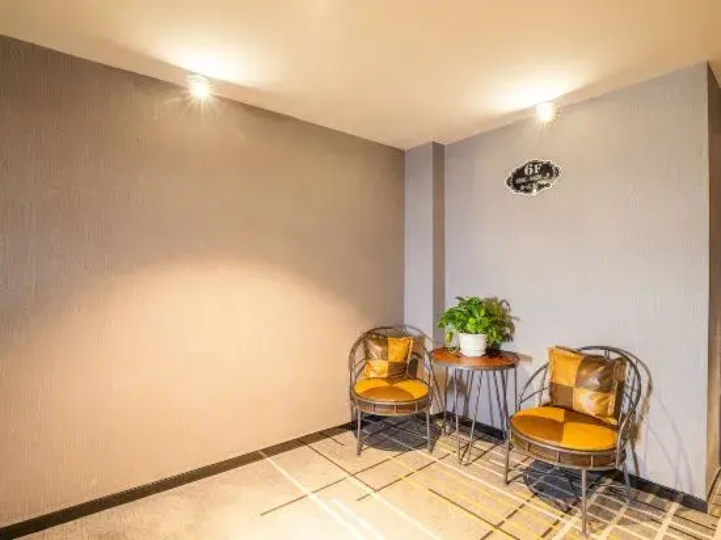 Wangjing Business Hotel