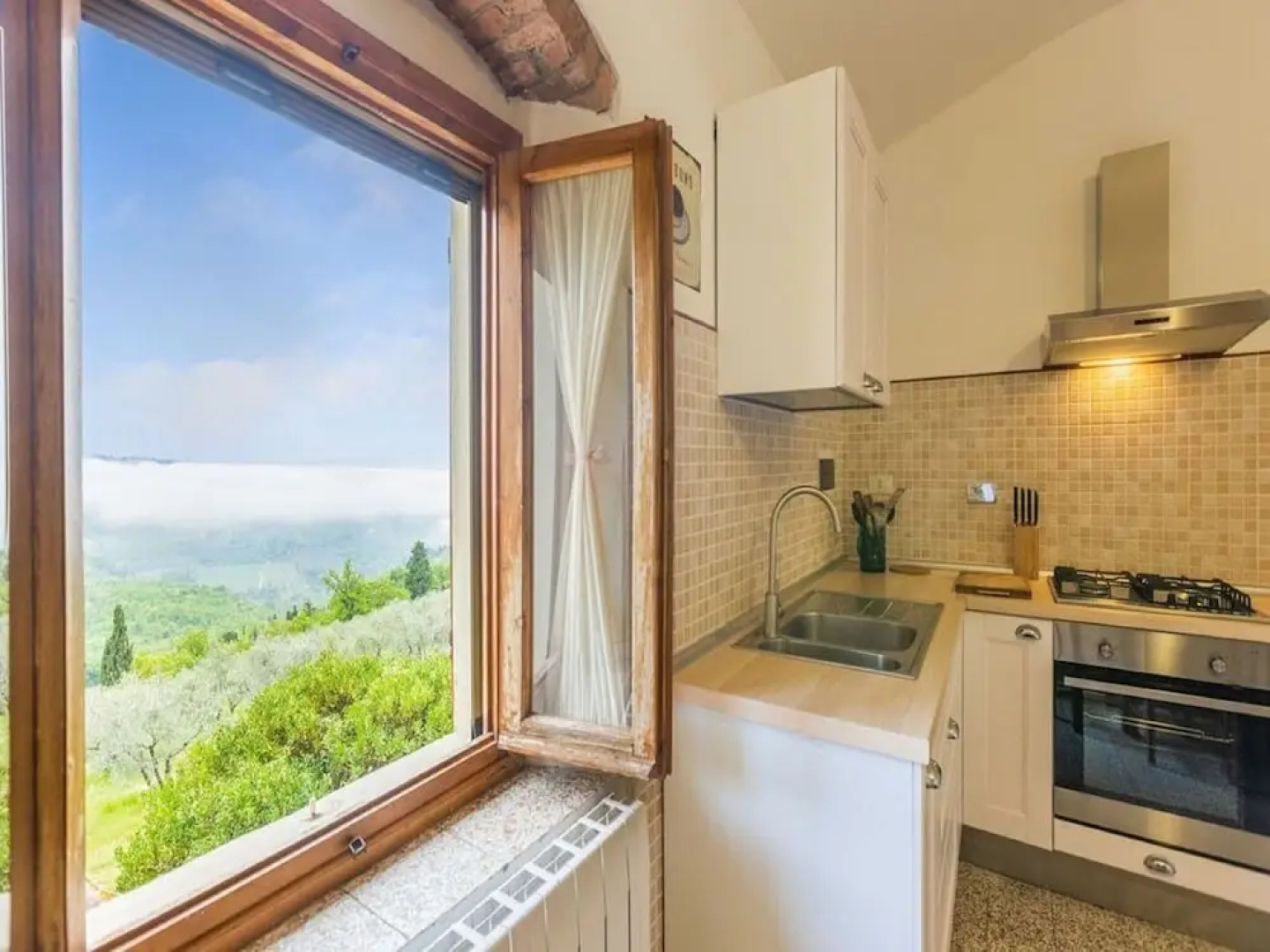 Agriturismo Poggio di Montepescoli - L'aia