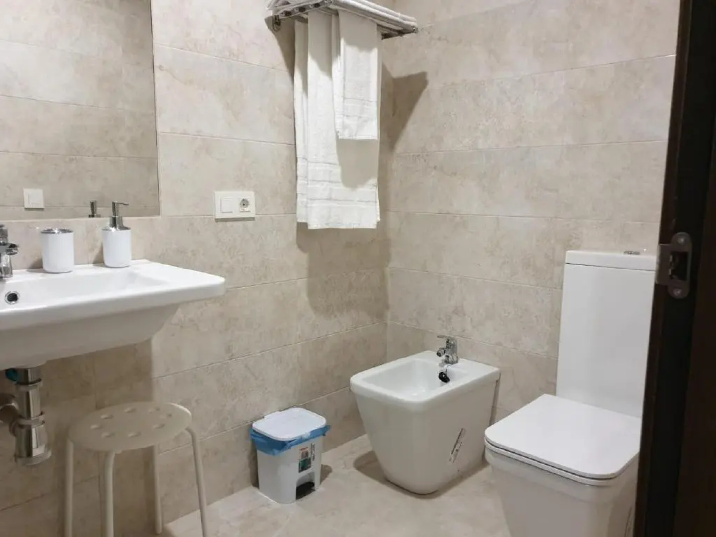 Apartamento Turistico Puente Romano P3 BAJO - B