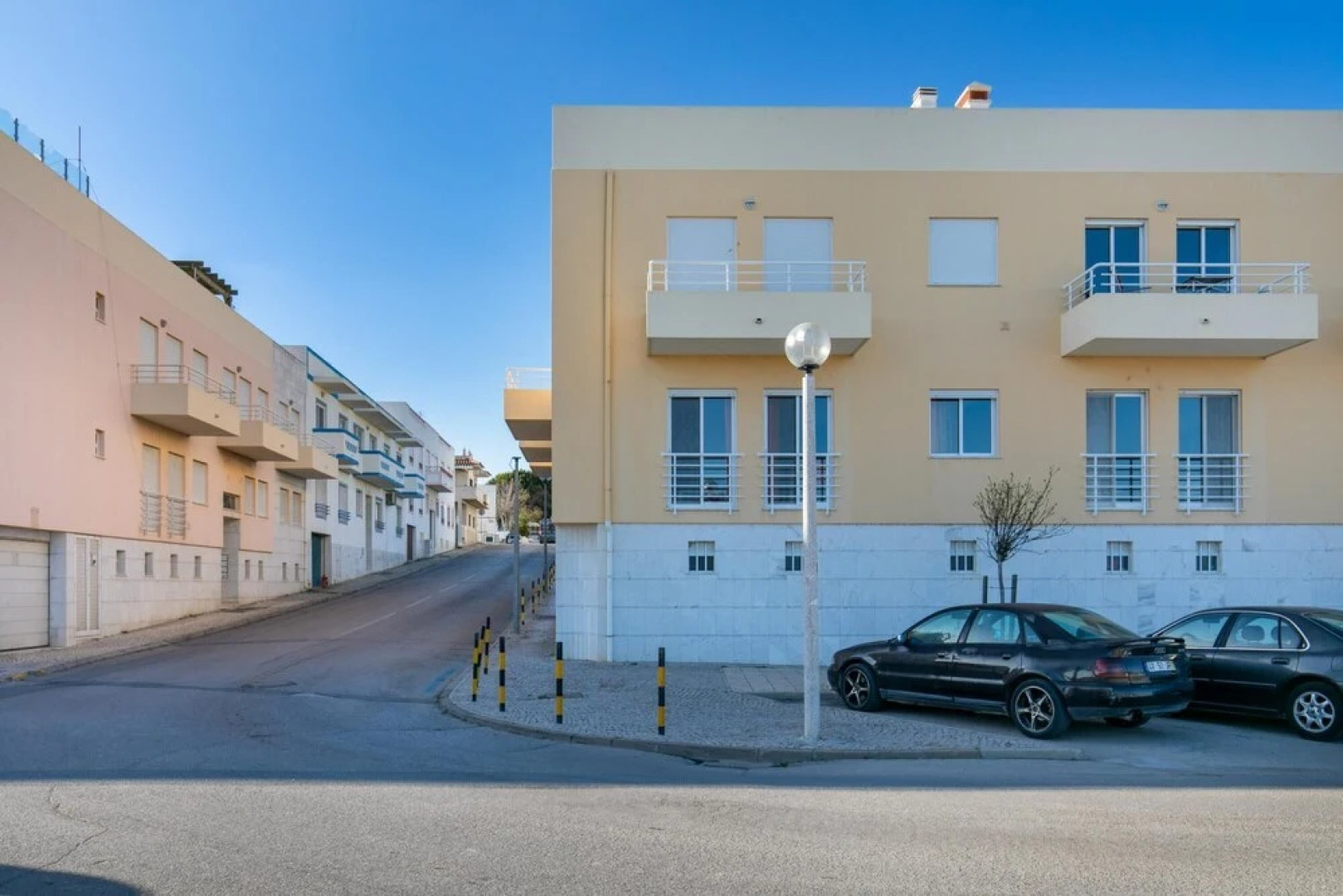 Two Bedroom Apartment in Fuseta by Ideal Homes