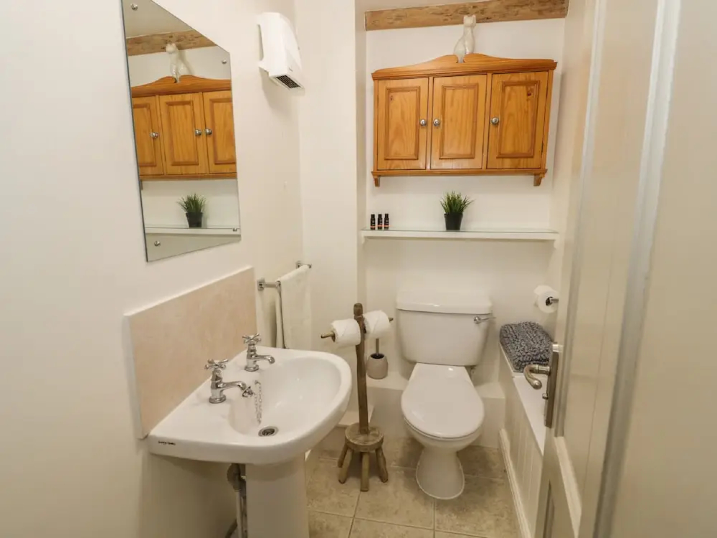 4 Manor Farm Cottages