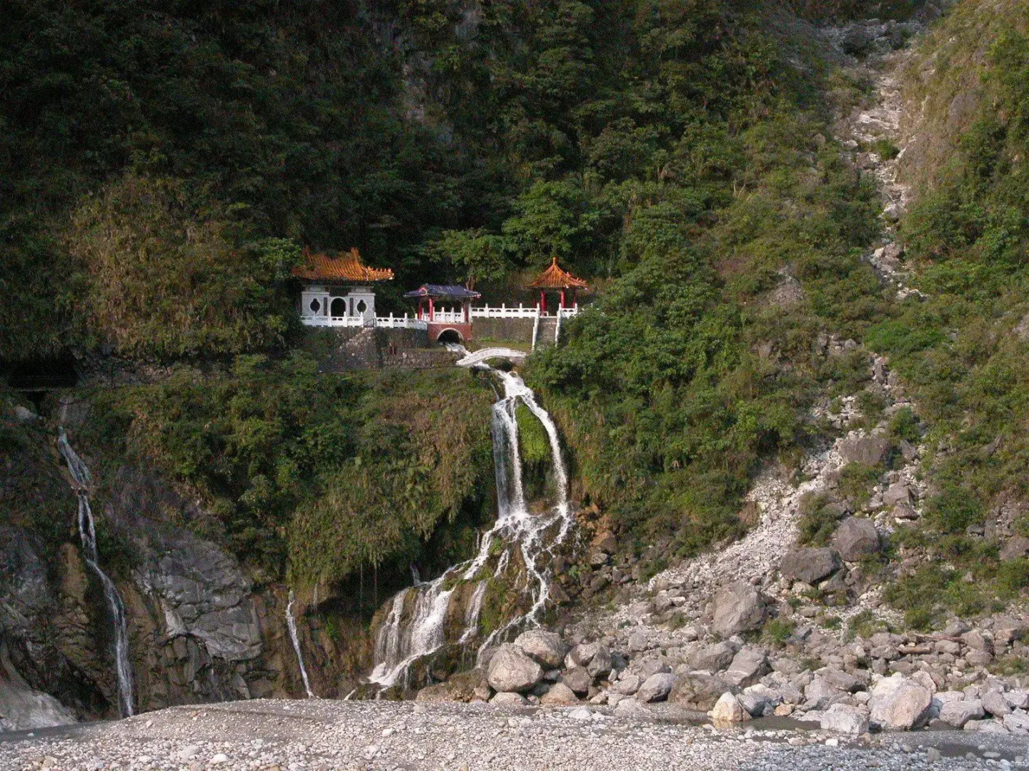 Taroko Tienhsiang Youth Activity Center