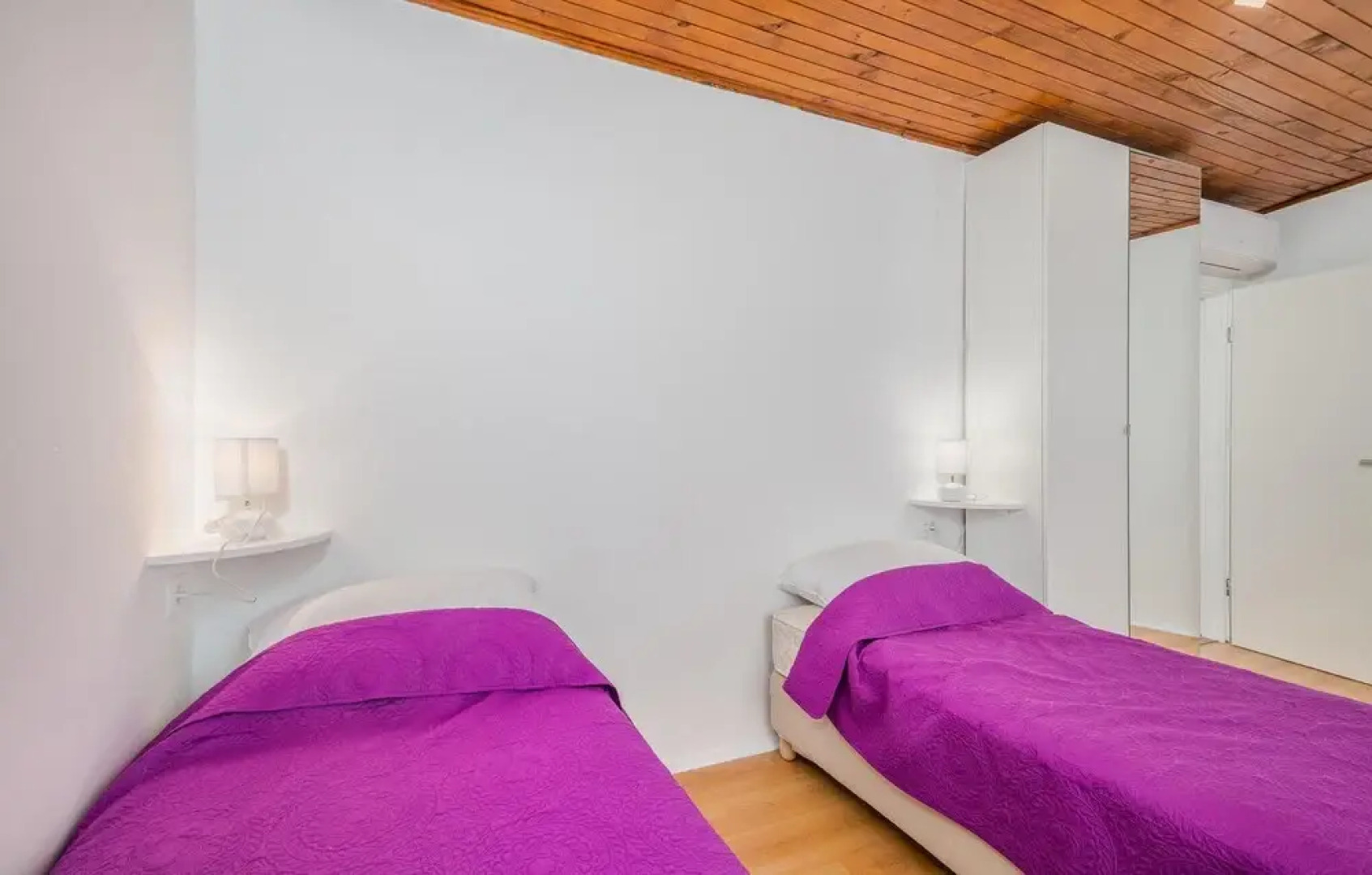 Awesome Home in Dobrinj With Wifi and 2 Bedrooms