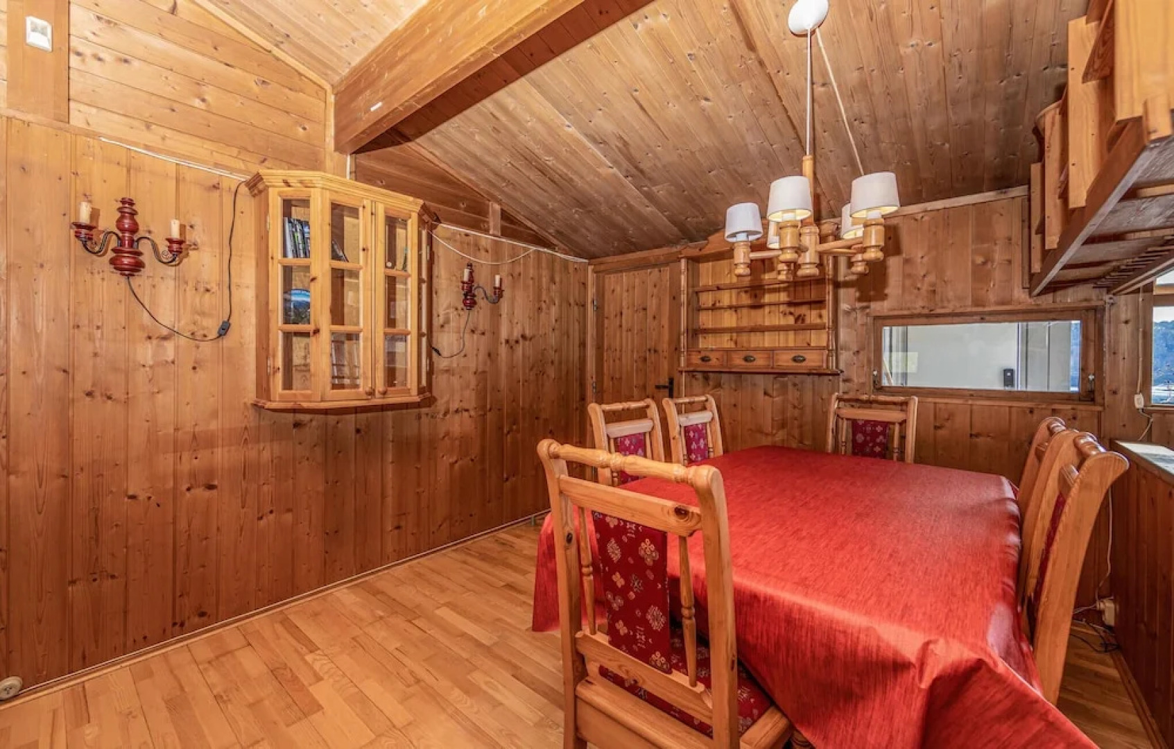 Awesome Home in Vatne With 4 Bedrooms and Wifi