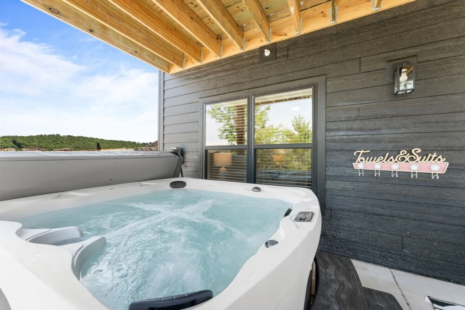 Windswept Cove 7 Bedroom Home by RedAwning