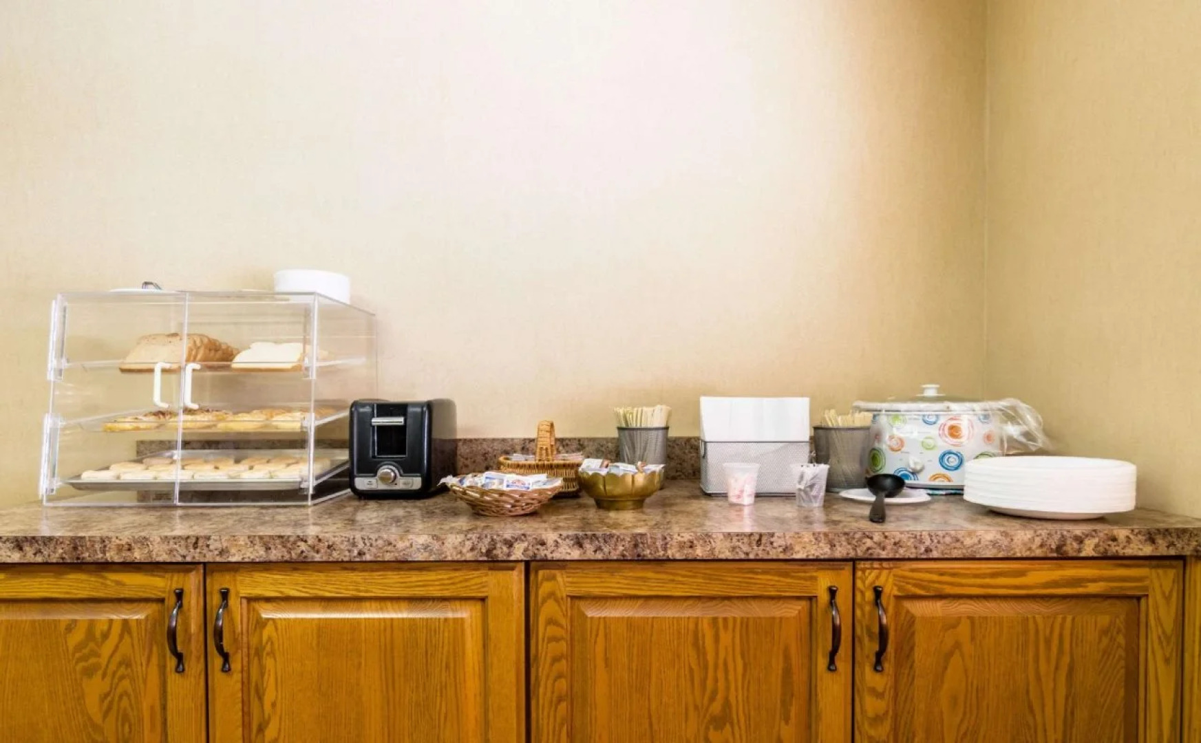 Super 8 by Wyndham Cozad