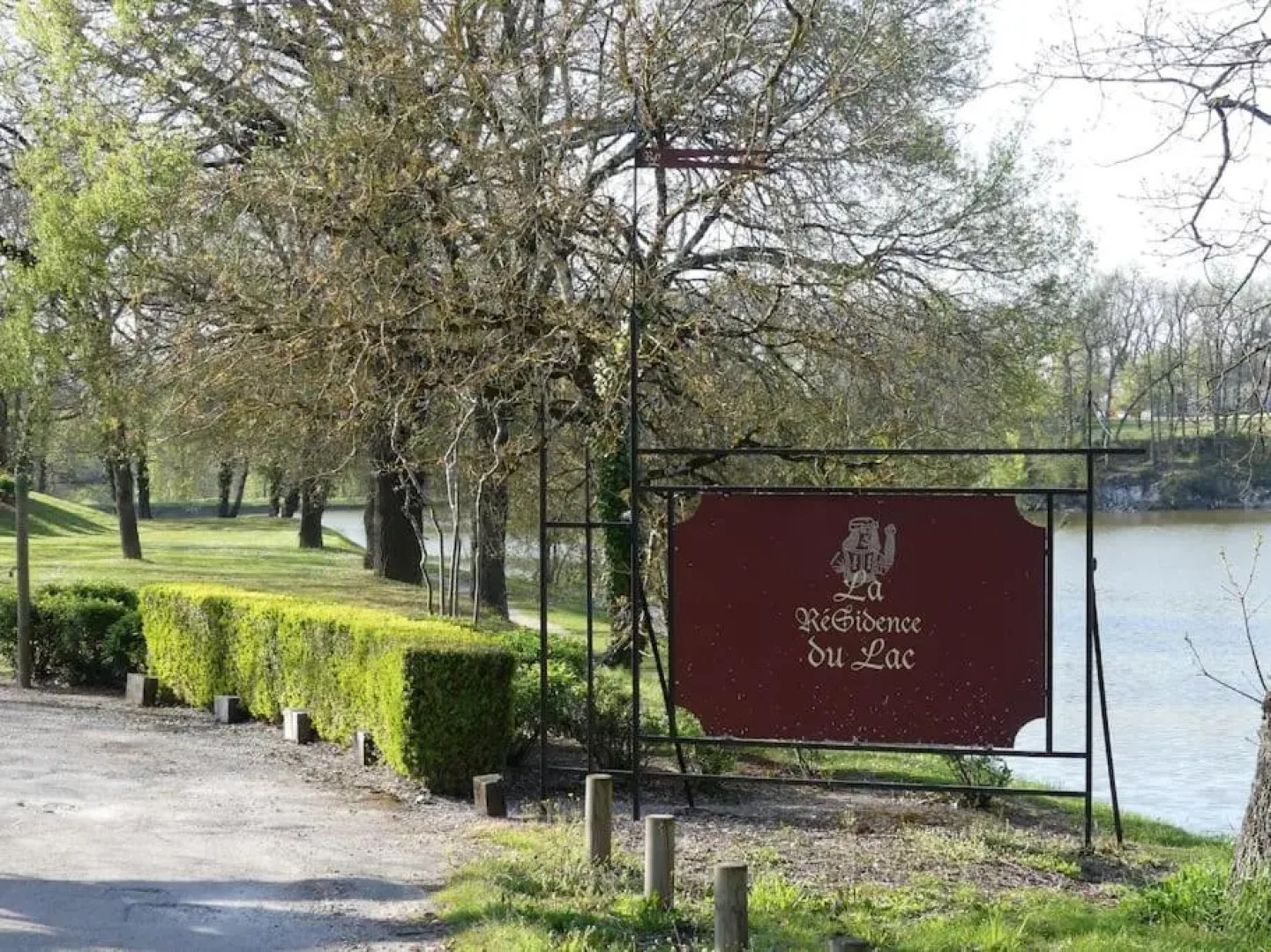 Charmant Appartement avec piscine.
