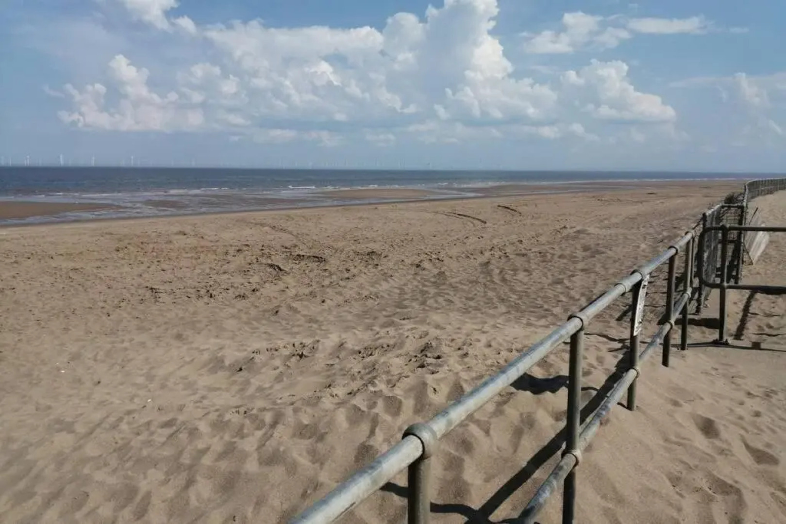 Beachside, Family-friendly, WiFi, 8 berth Caravan 133