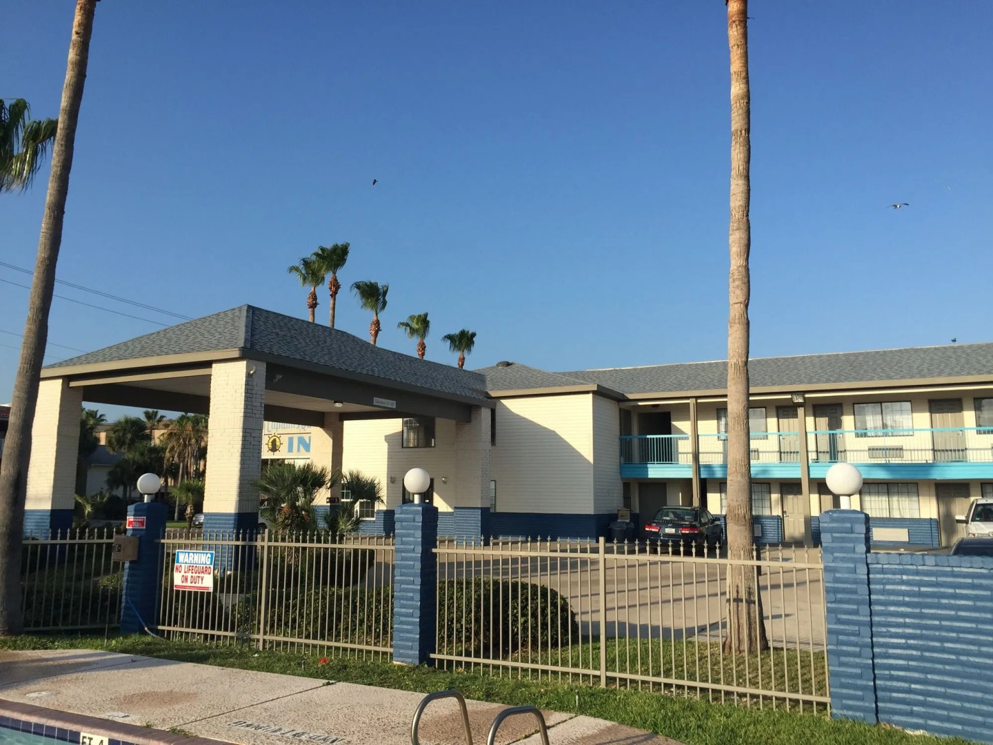 Captain's Quarters Inn