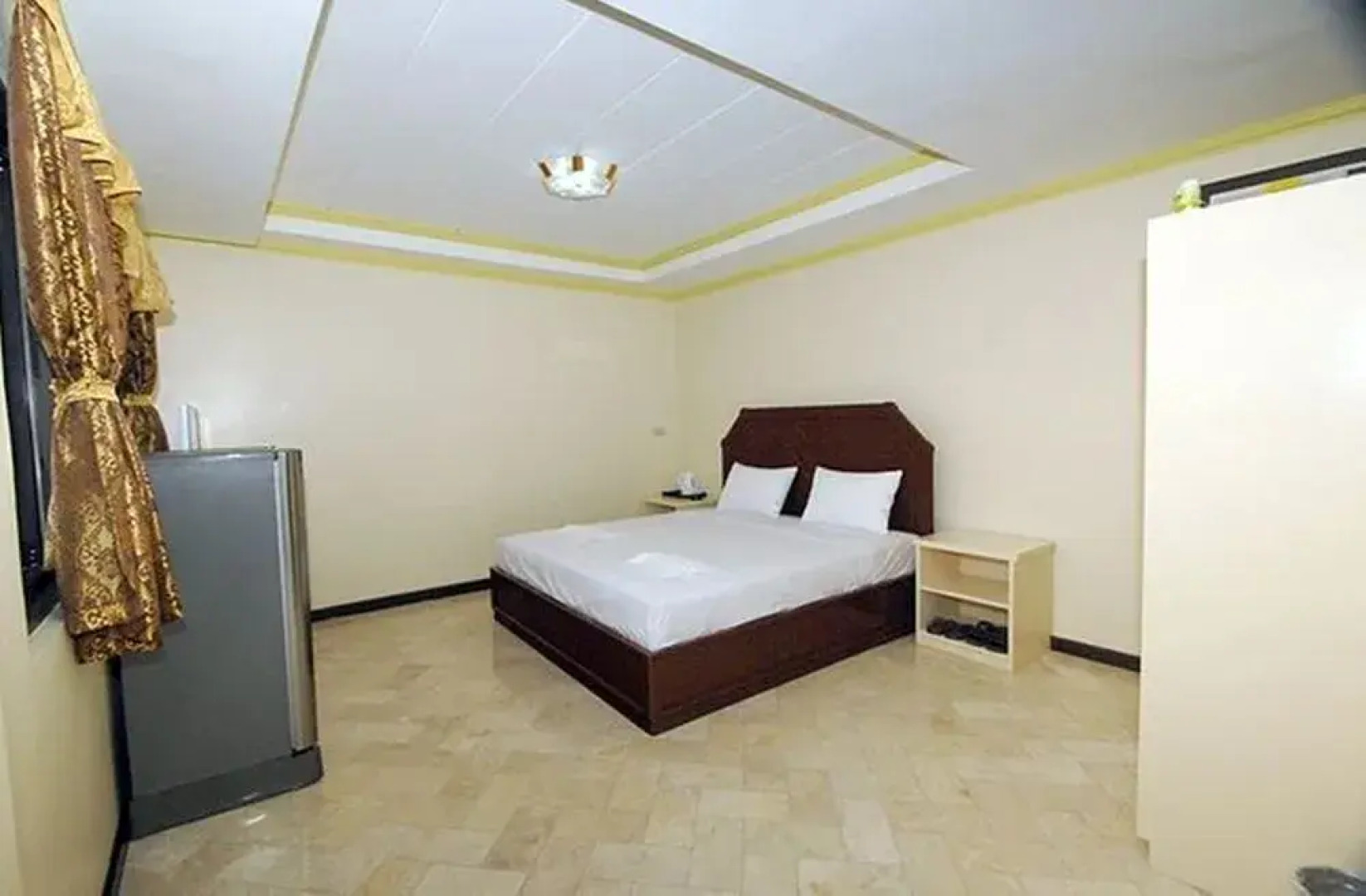 S.R Paradise Beach Resort Hotel