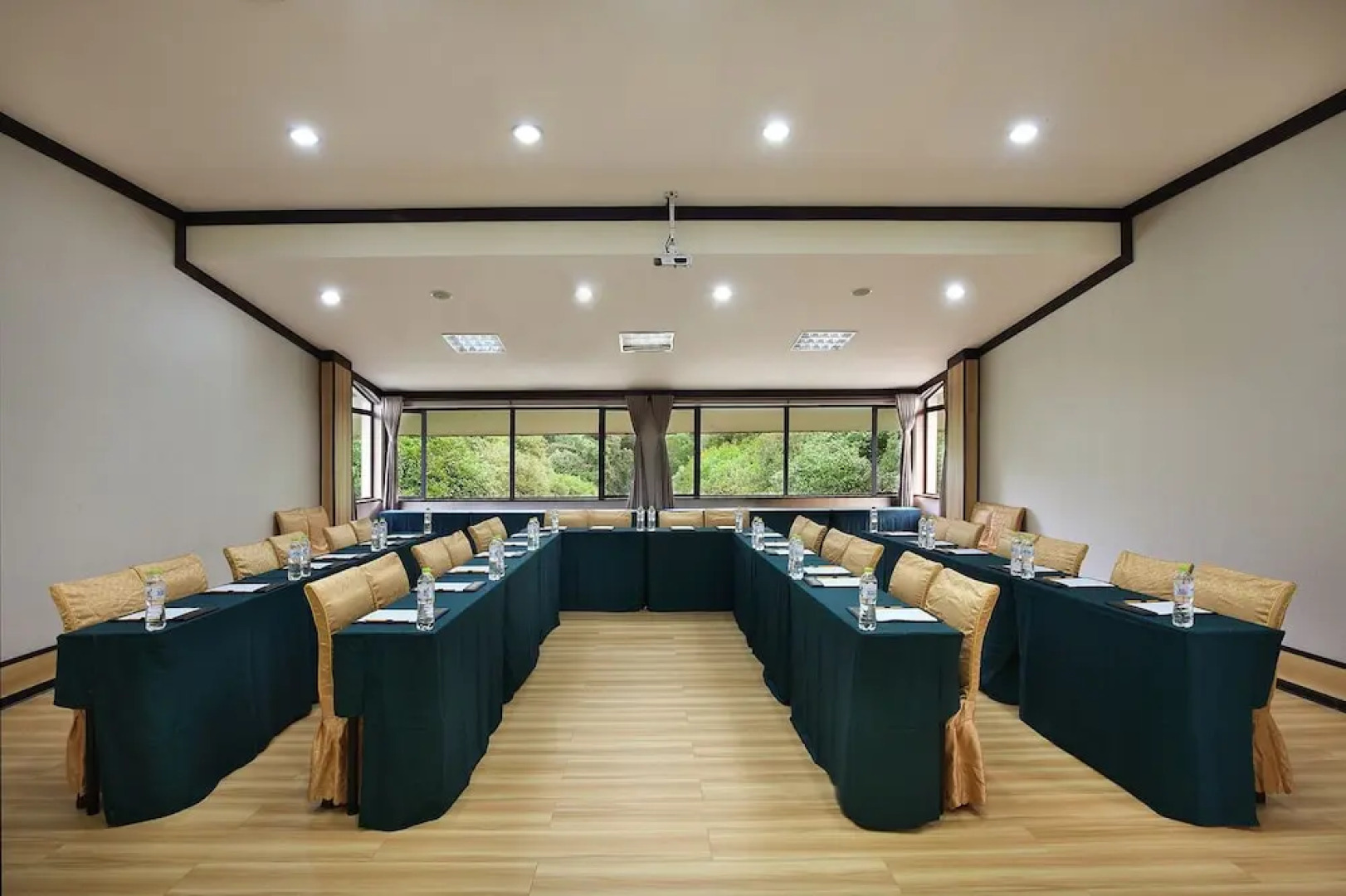 Dongjiang Golf Resort Hotel