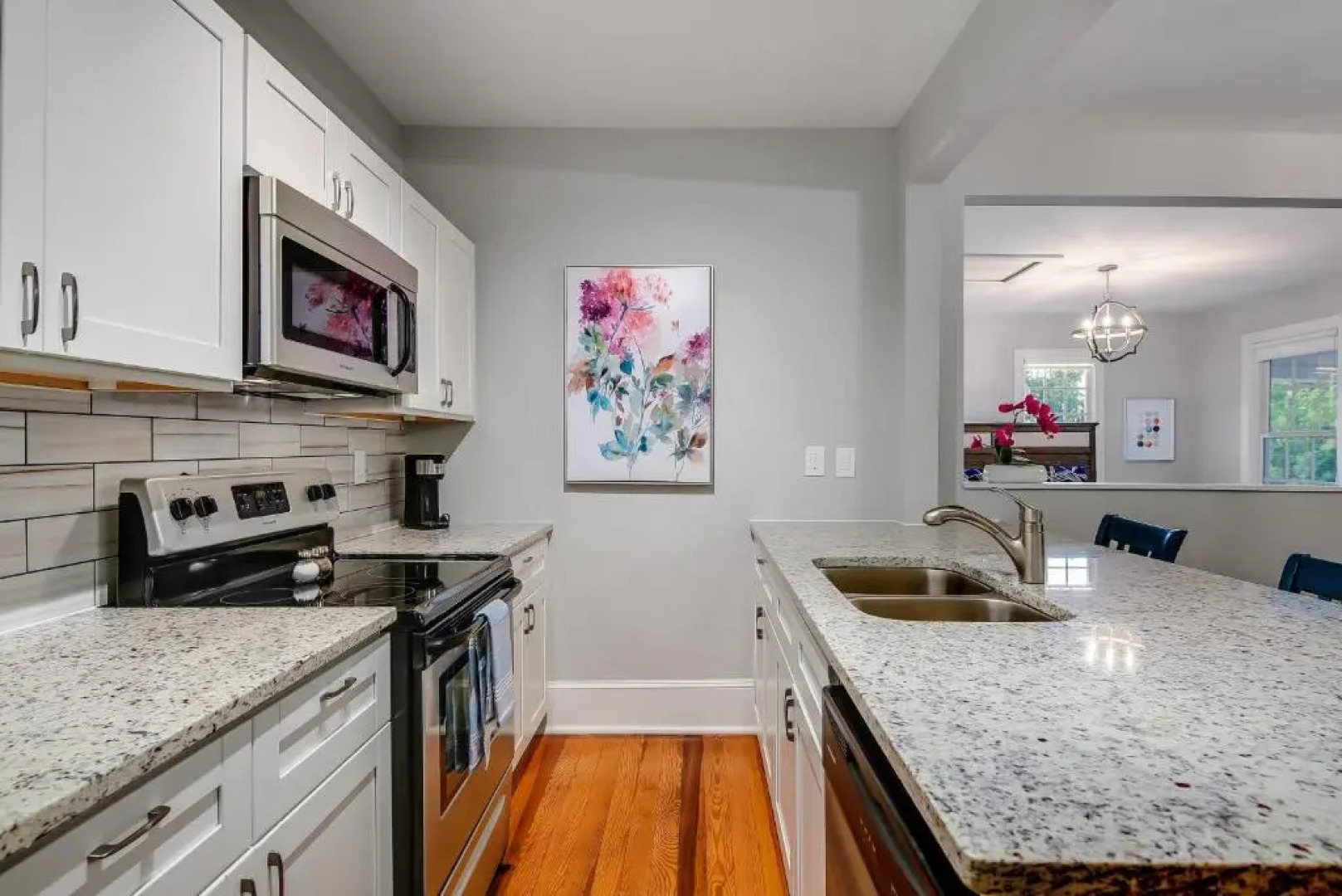 Downtown Marble Falls Boutique House