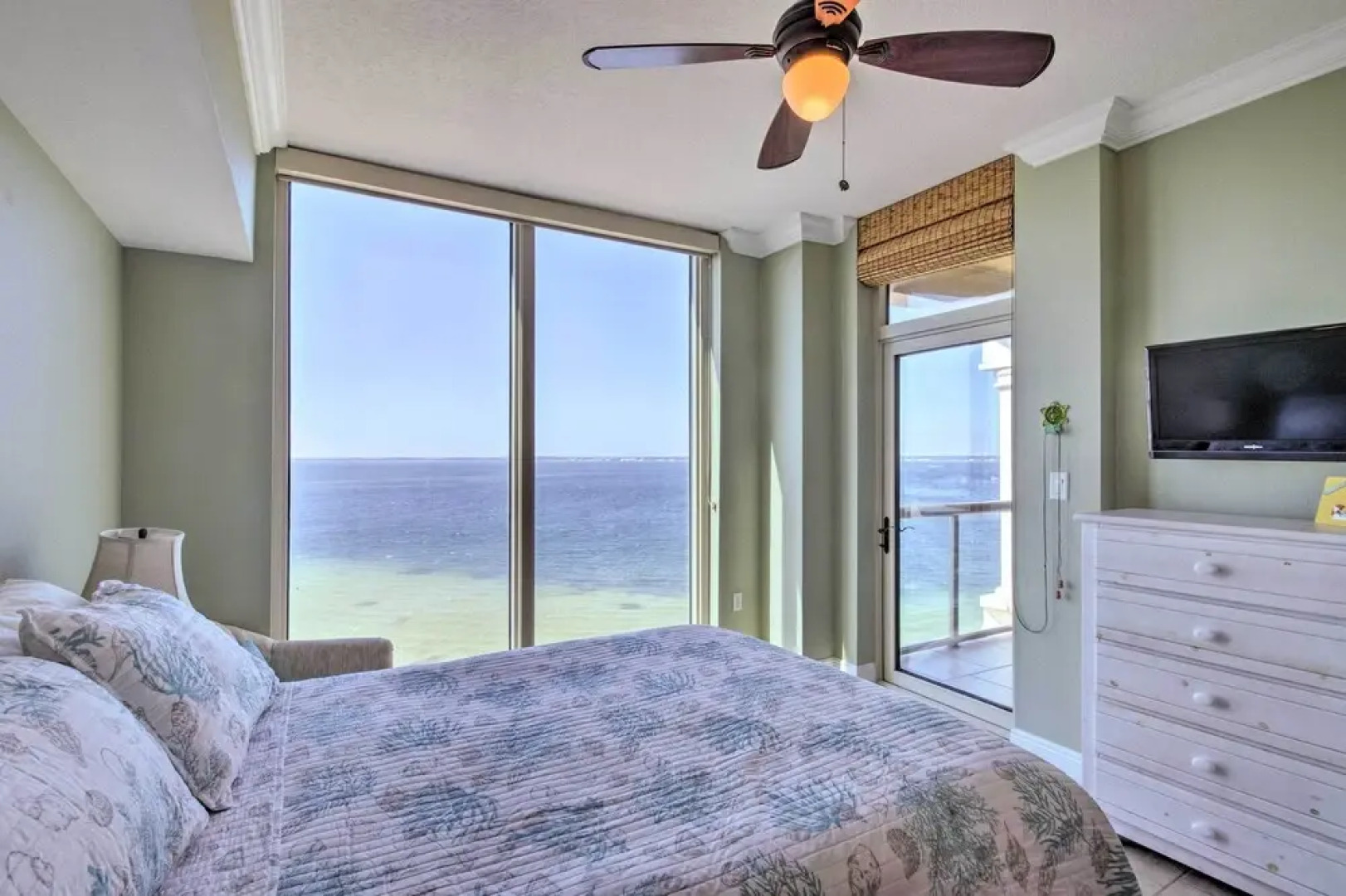 Pensacola Beach Resort Condo With Beach Access!