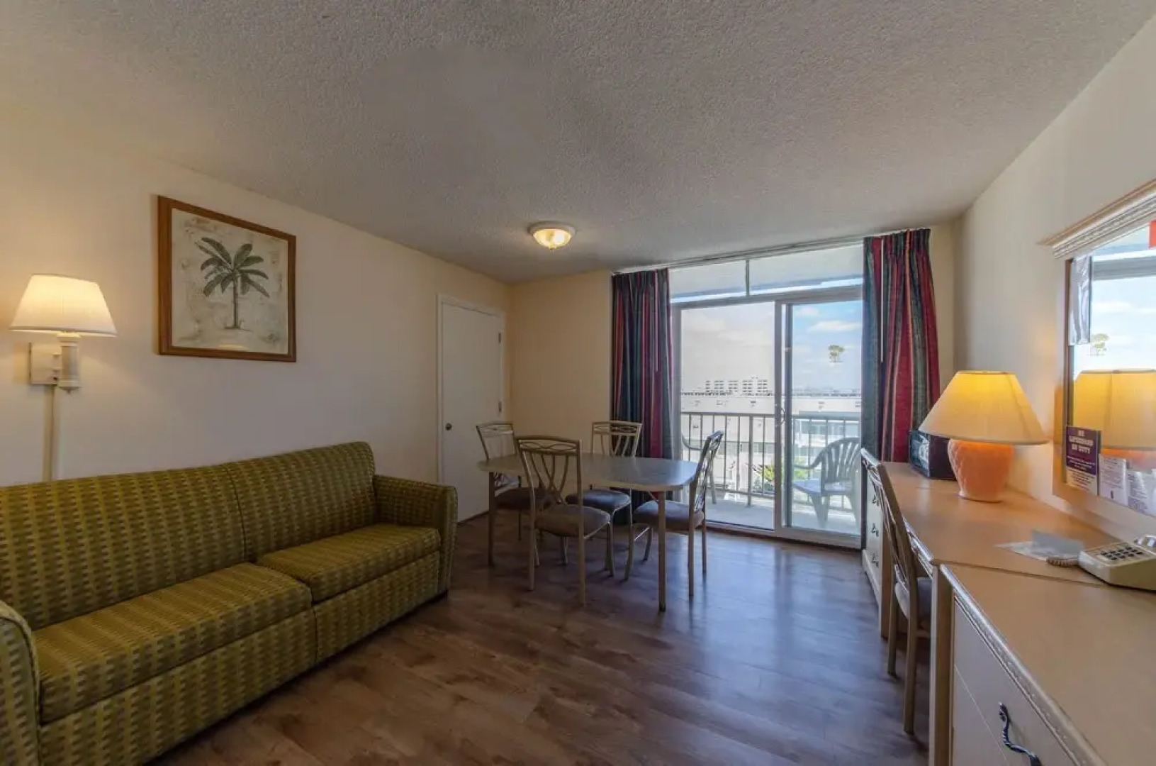 Royal Hawaiian Motel