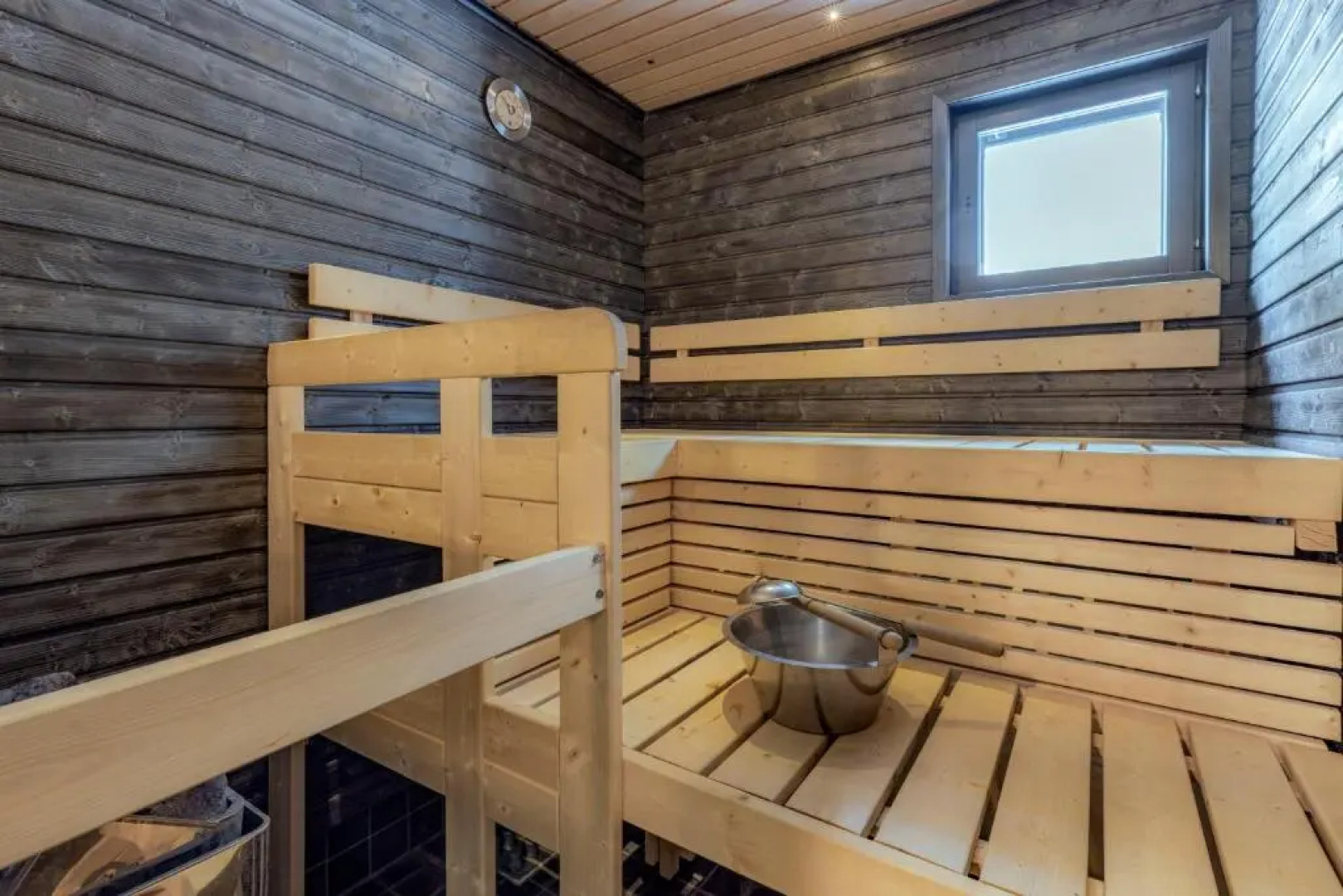 Suomu Chalet - two bedroom and loft for 8
