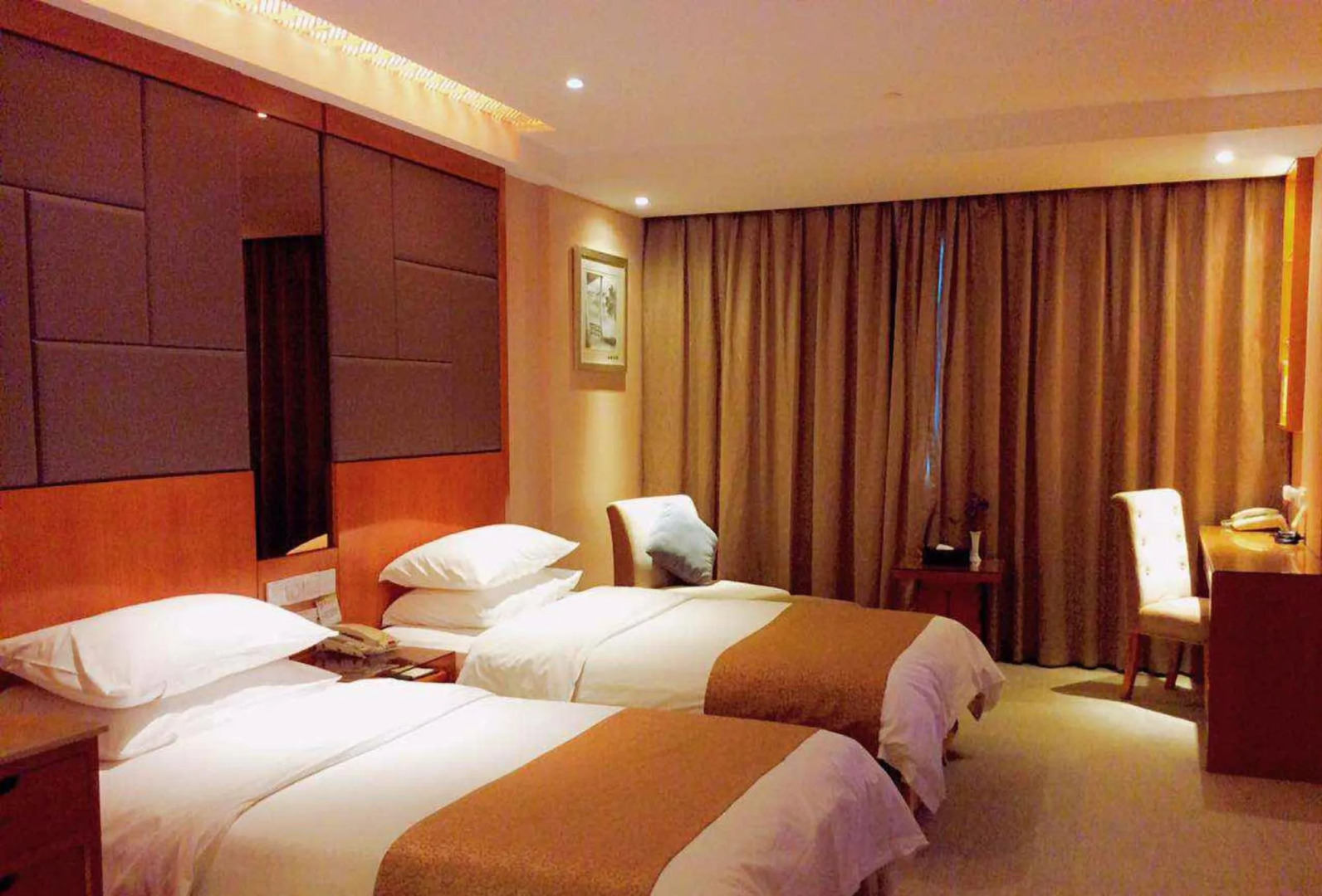 Oriental Hotel Tong Xiang