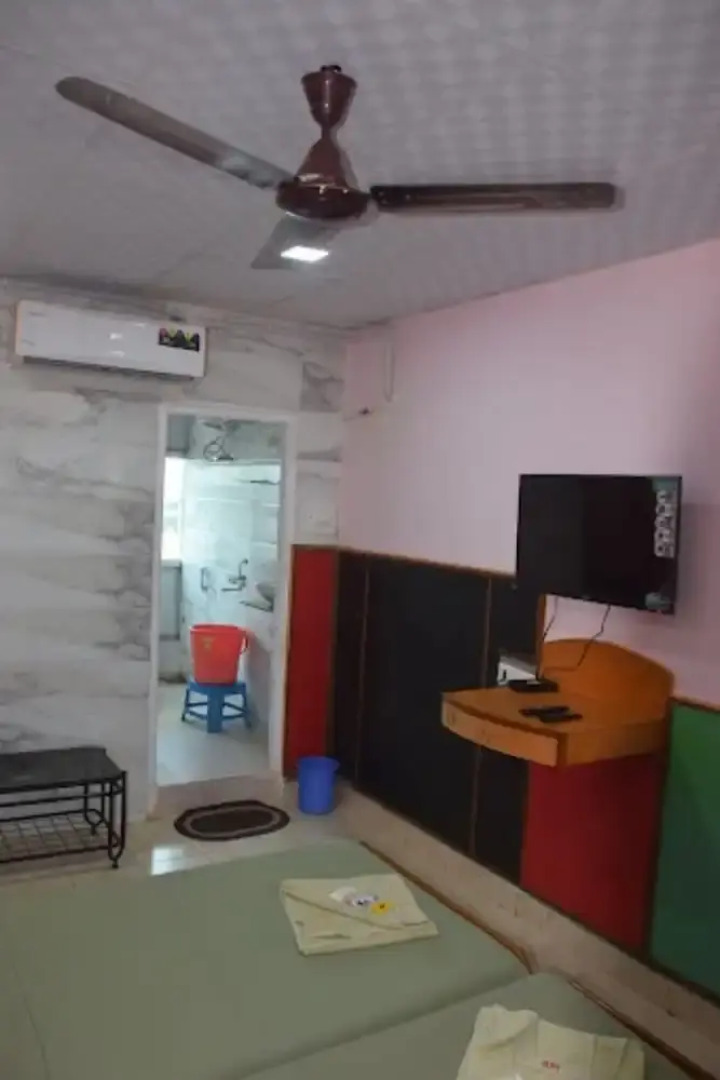 Hotel Prashant International