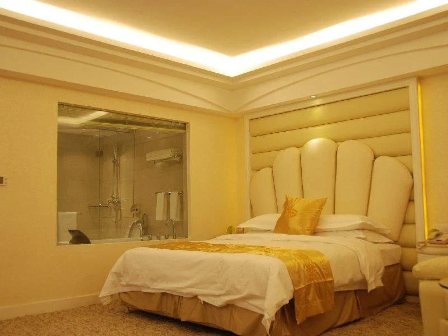 Zhongzhou International Hotel