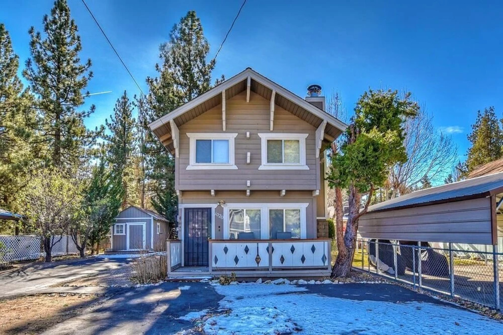 044 - Lazy Bear Chalet