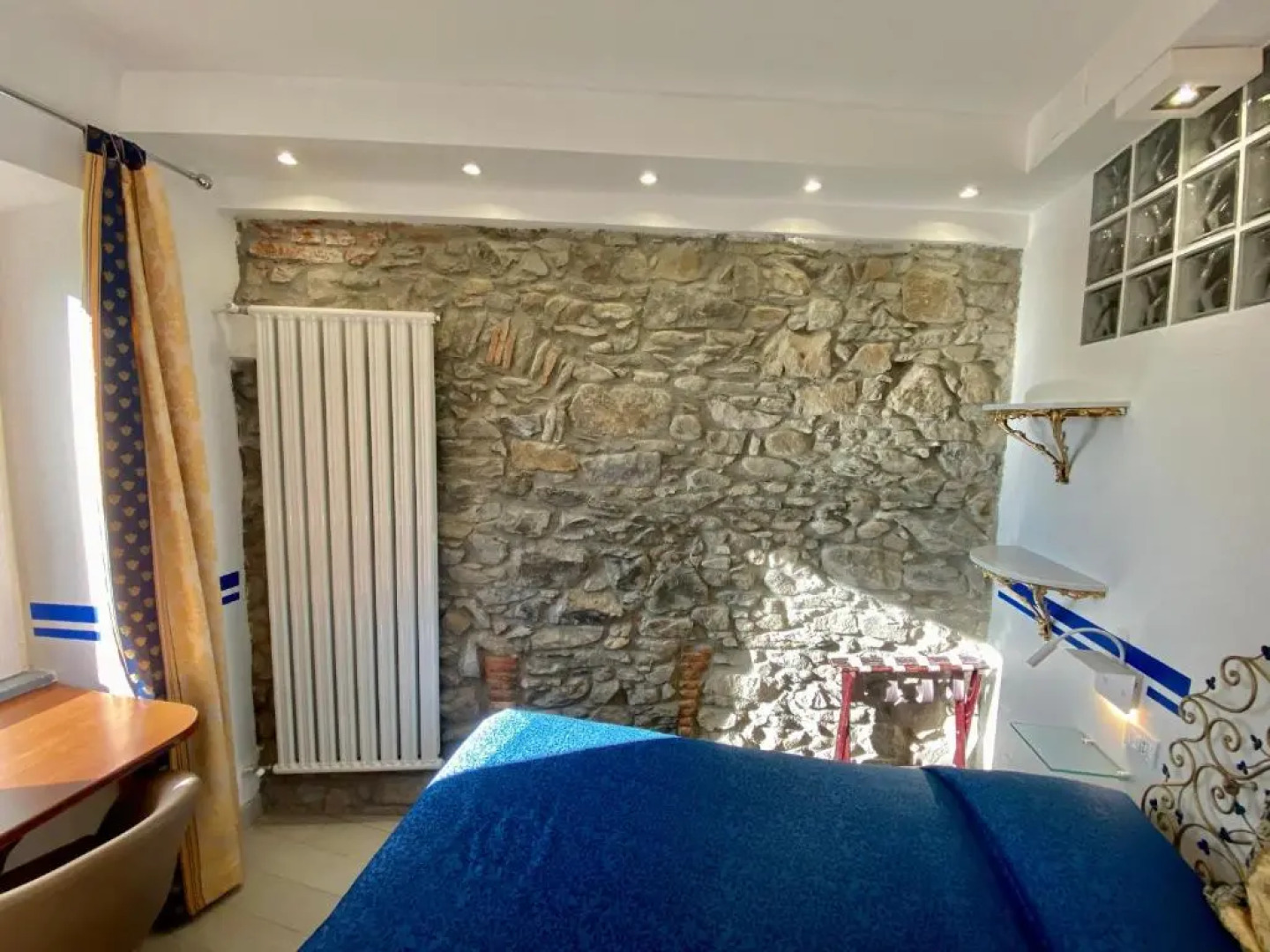 Giovanni Rooms Manarola