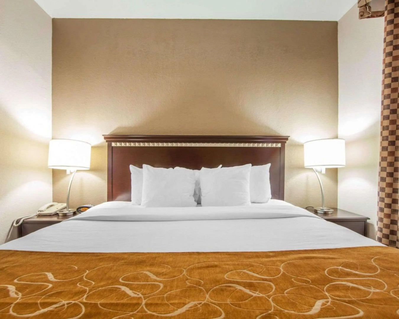 Comfort Suites London South