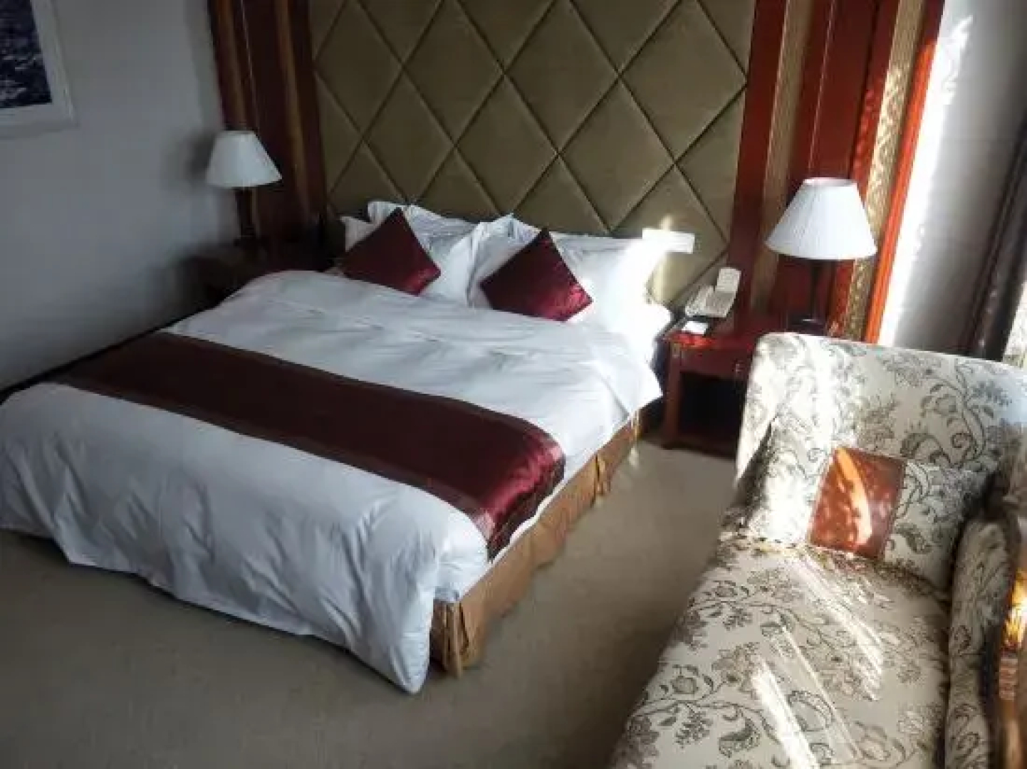 Grand-view International Hotel