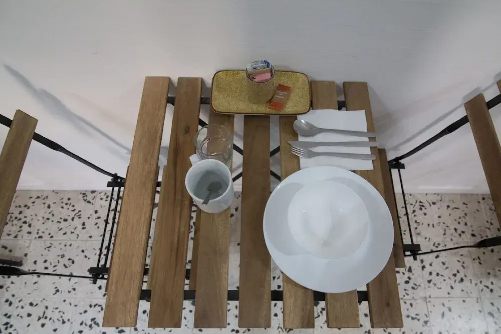 The Burrow City Rooms (Homestay)