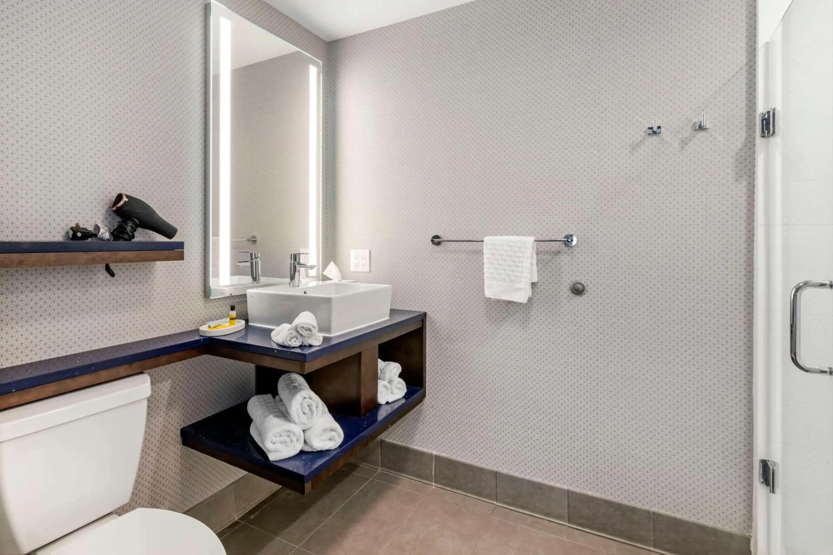 GLō Best Western  Savannah-Gateway I-95