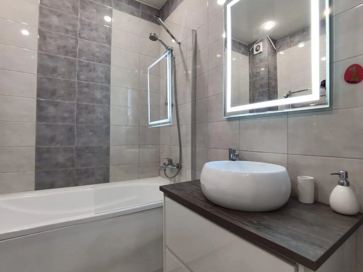 ZNS Rent (ЗНС Рент) на улице Аркадия Шипунова 42