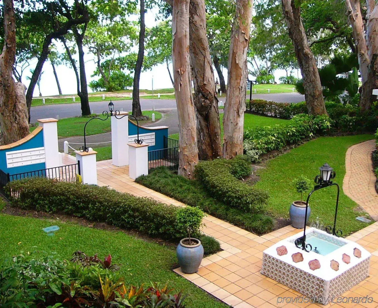 BeachView Apartments at Villa Paradiso