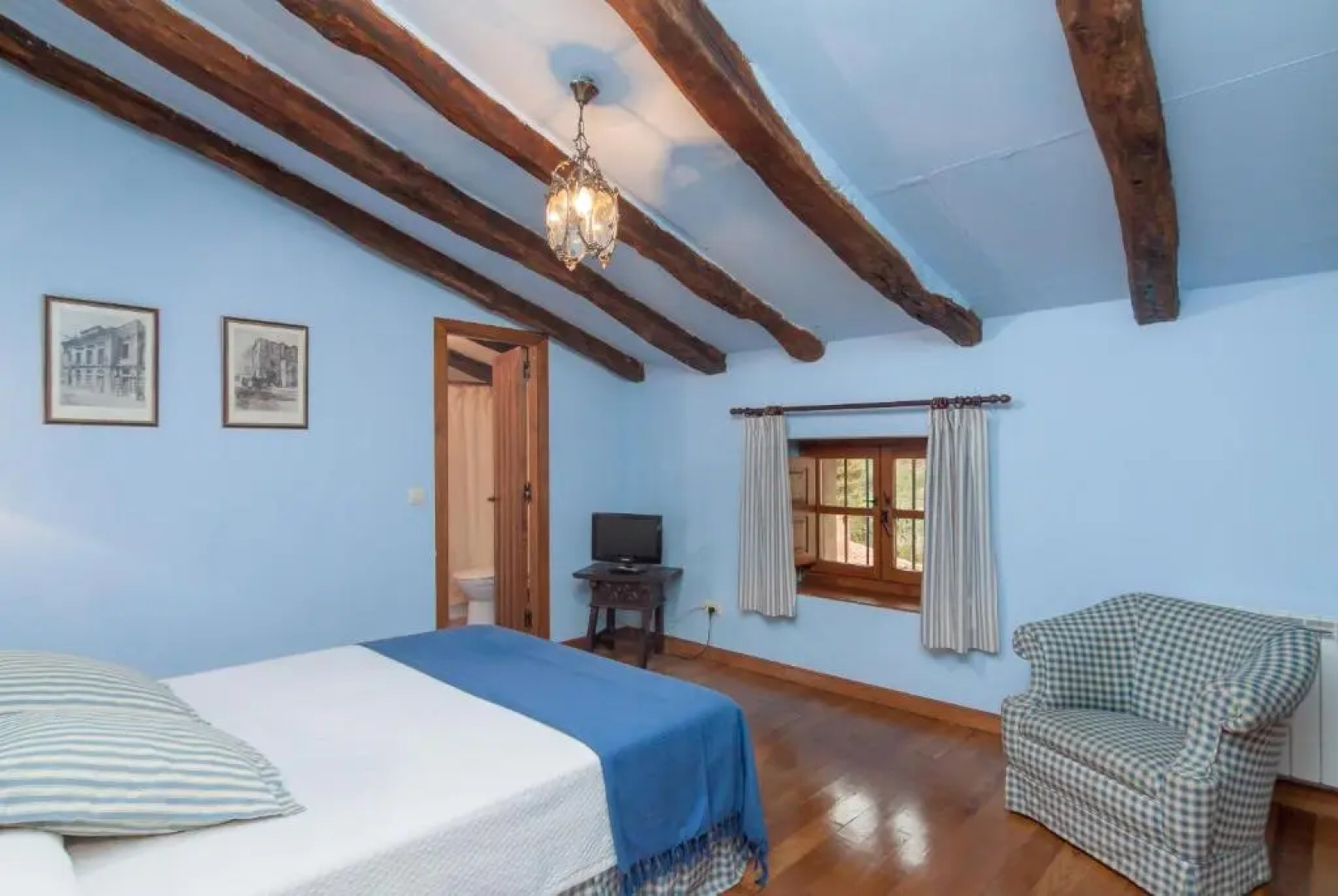 Casona De La Salceda