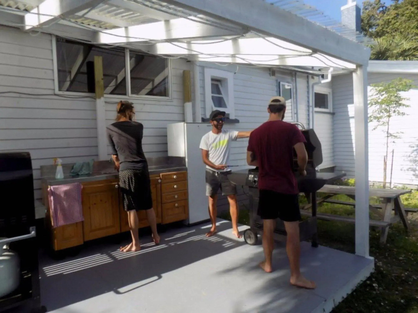 The White Elephant Accommodation - Hostel