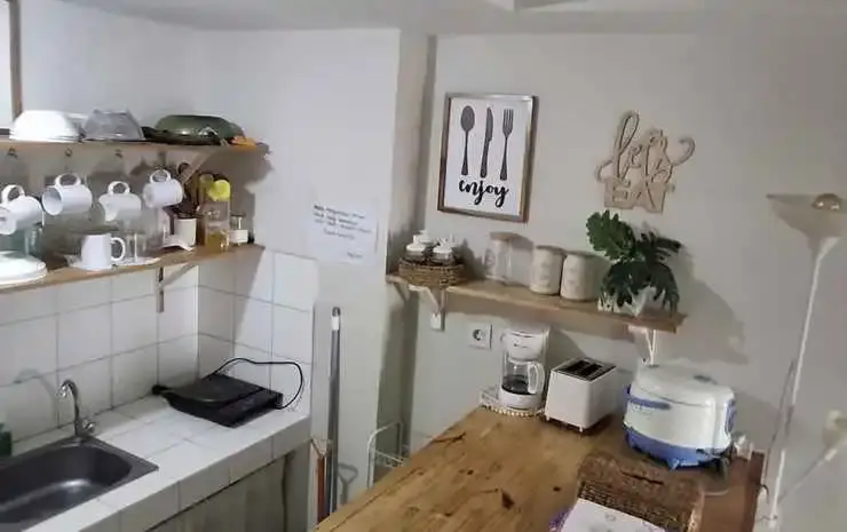 Aesthetic Furnist Room Apartment Springlake by MDN PRO