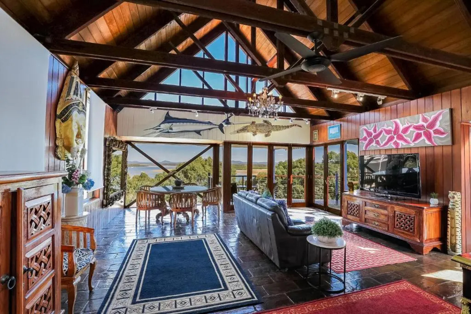 1770 Sovereign Lodge Resort