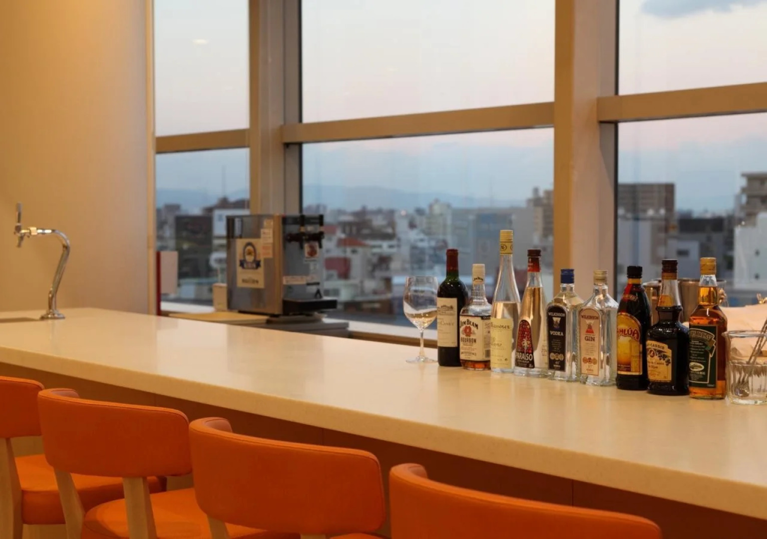 Отель Keihan Kyobashi Grande